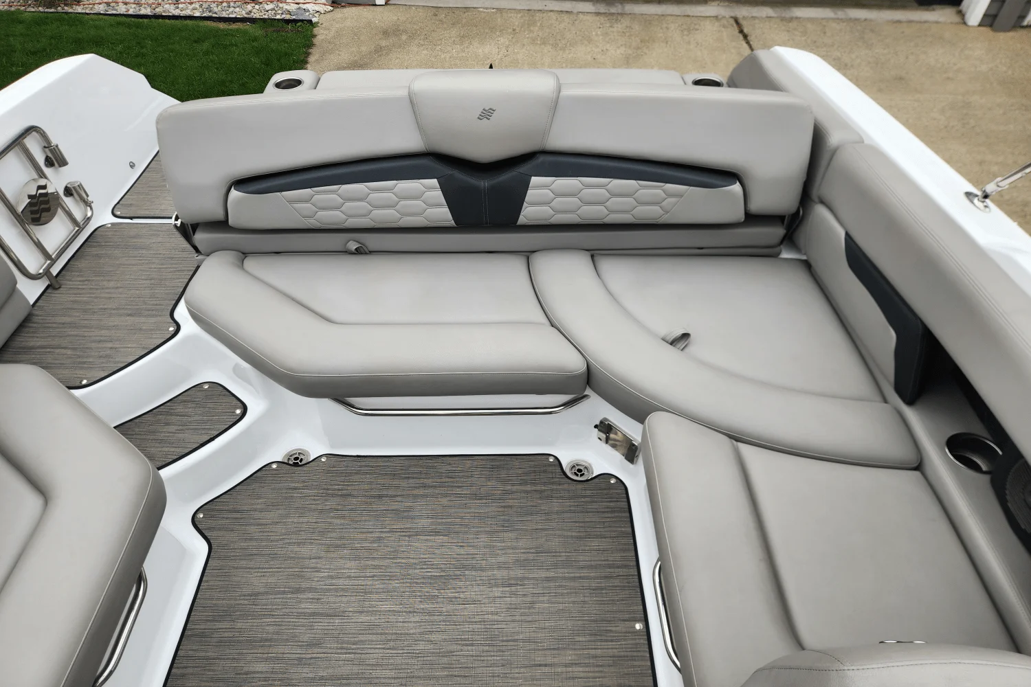 2023 Four Winns HD5 Image Thumbnail #14