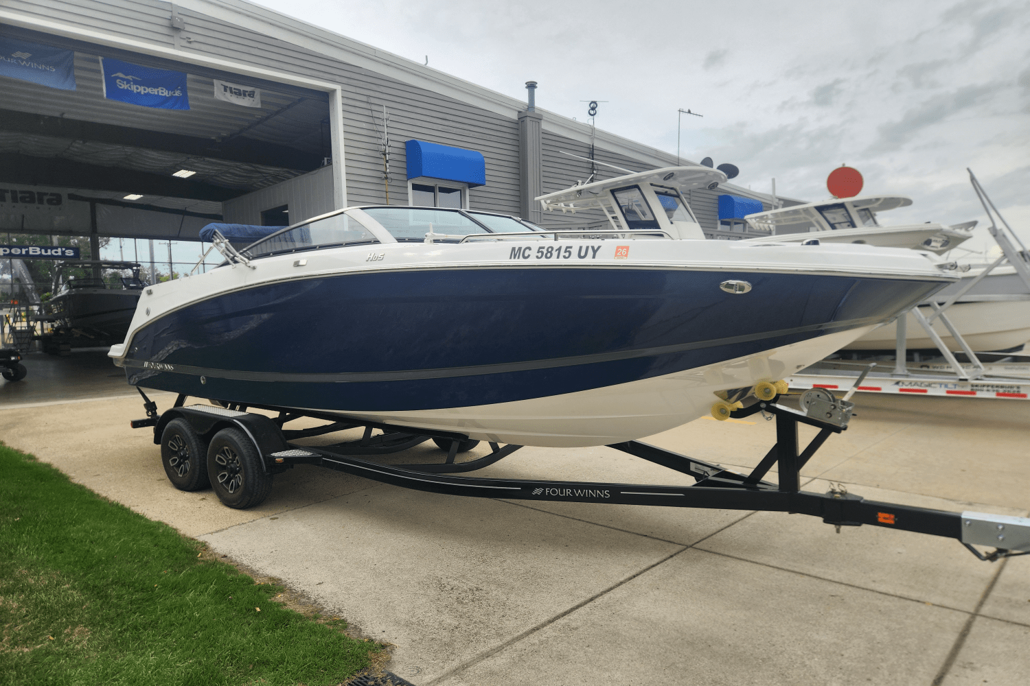 2023 Four Winns HD5 Image Thumbnail #1