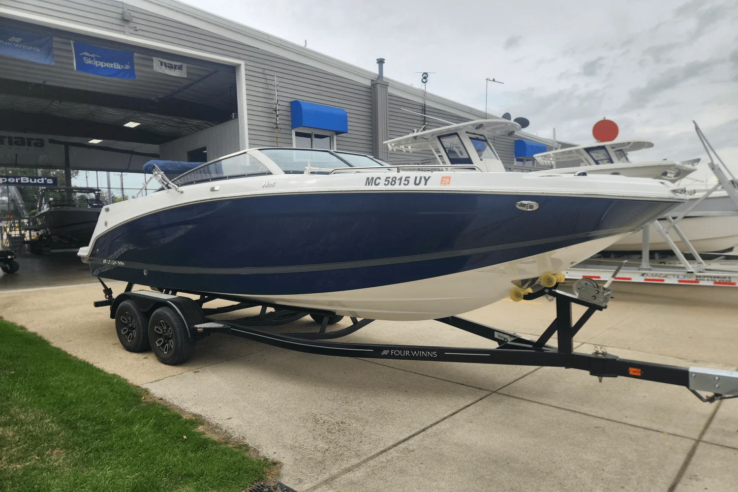 2023 Four Winns HD5 Image Thumbnail #1