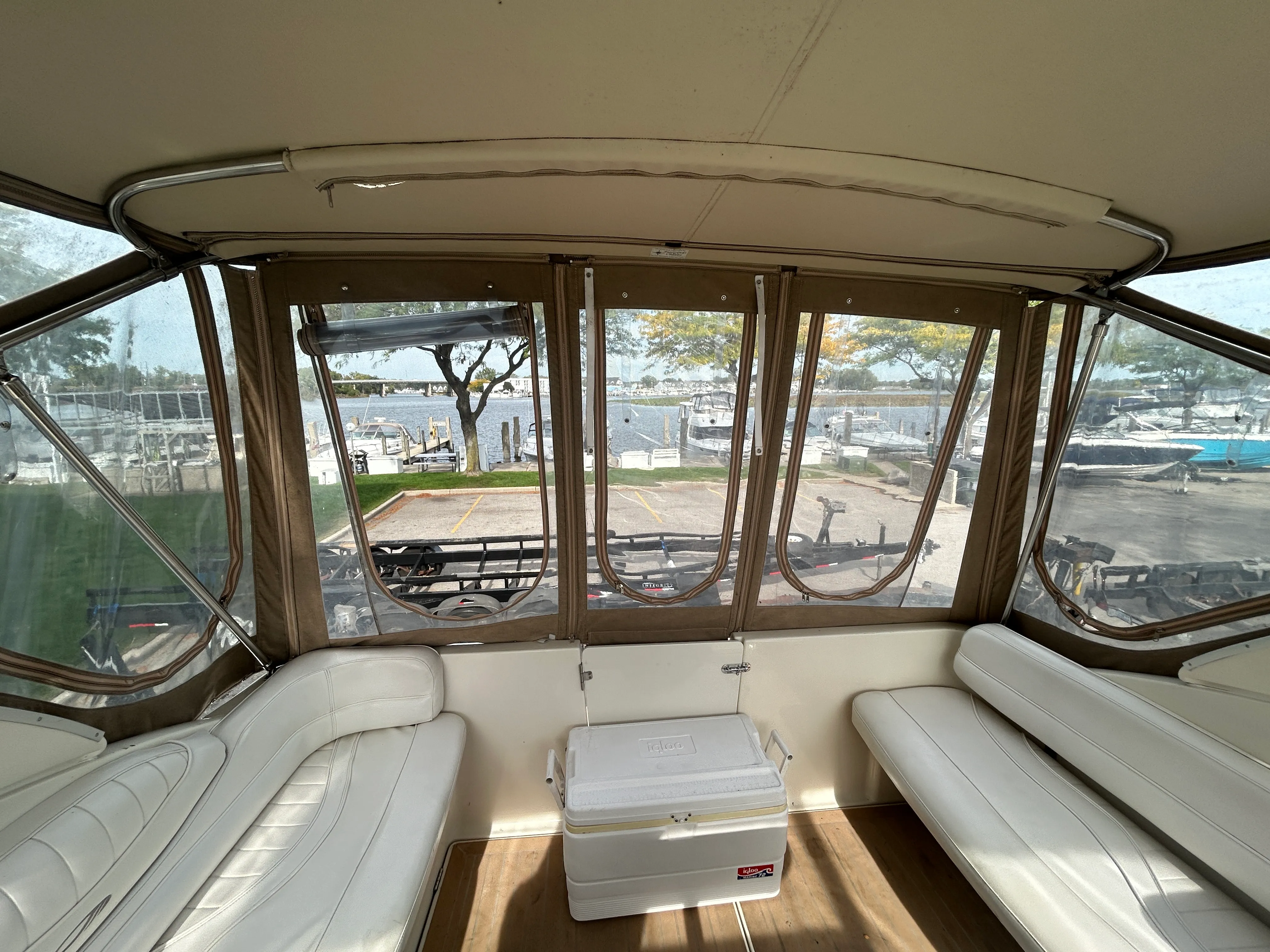 2000 Maxum 3300 SCR Image Thumbnail #8