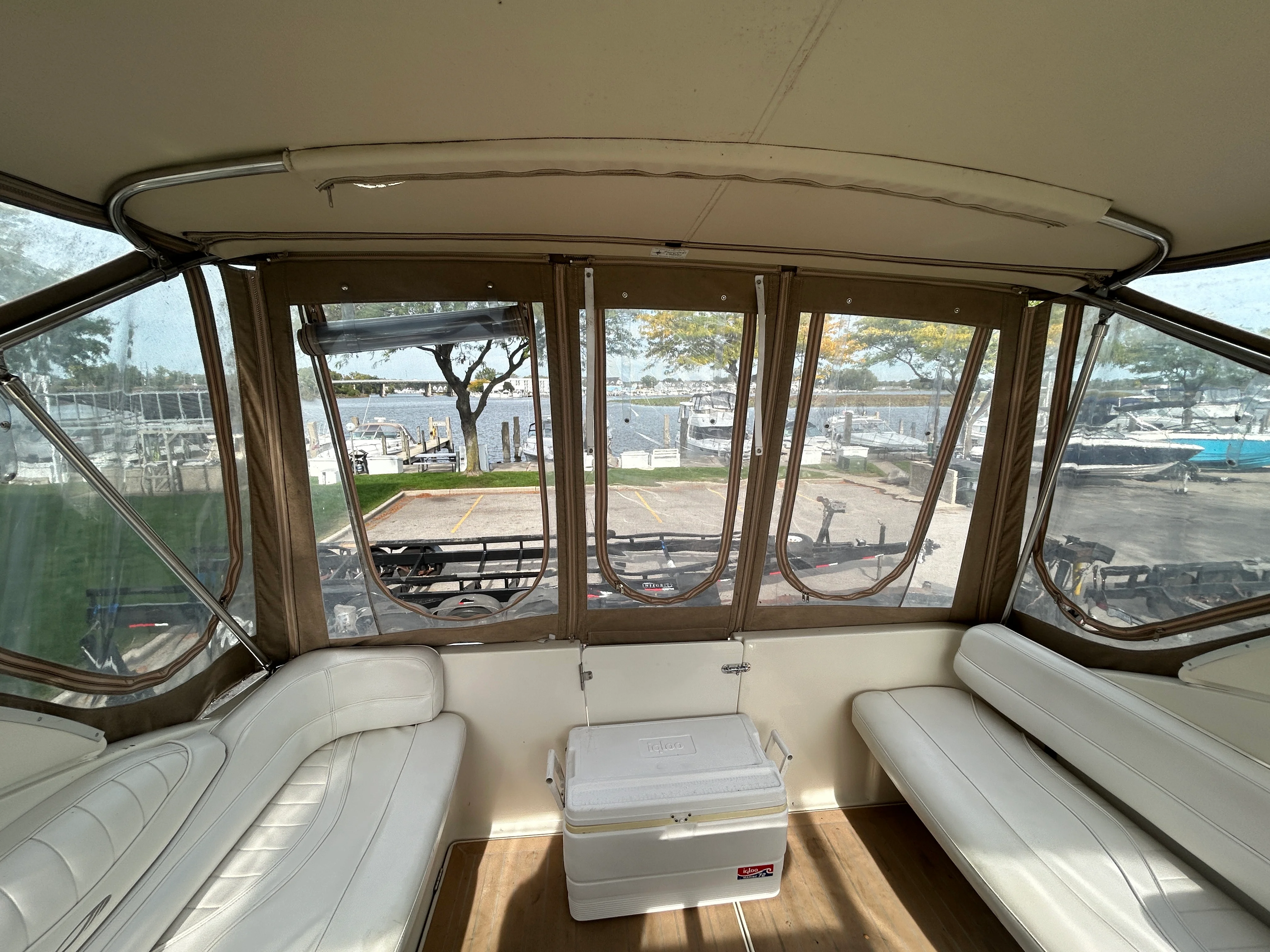 2000 Maxum 3300 SCR Image Thumbnail #8