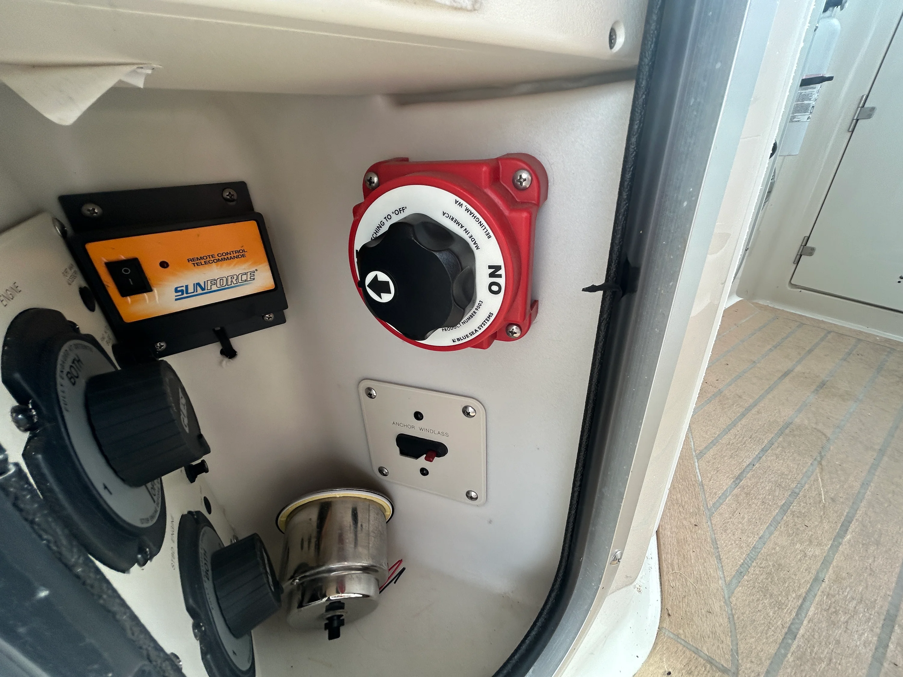 2000 Maxum 3300 SCR Image Thumbnail #35