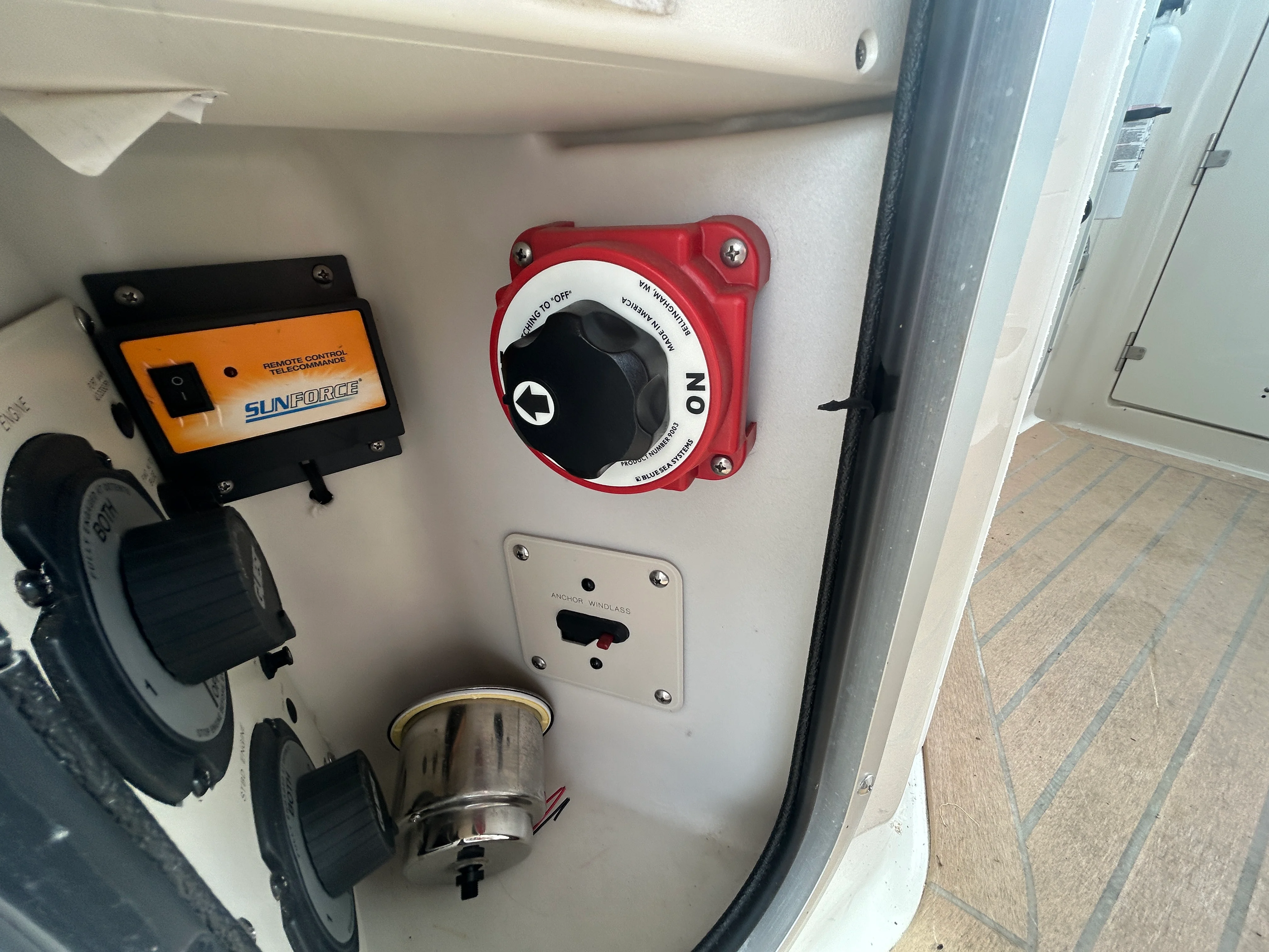 2000 Maxum 3300 SCR Image Thumbnail #35