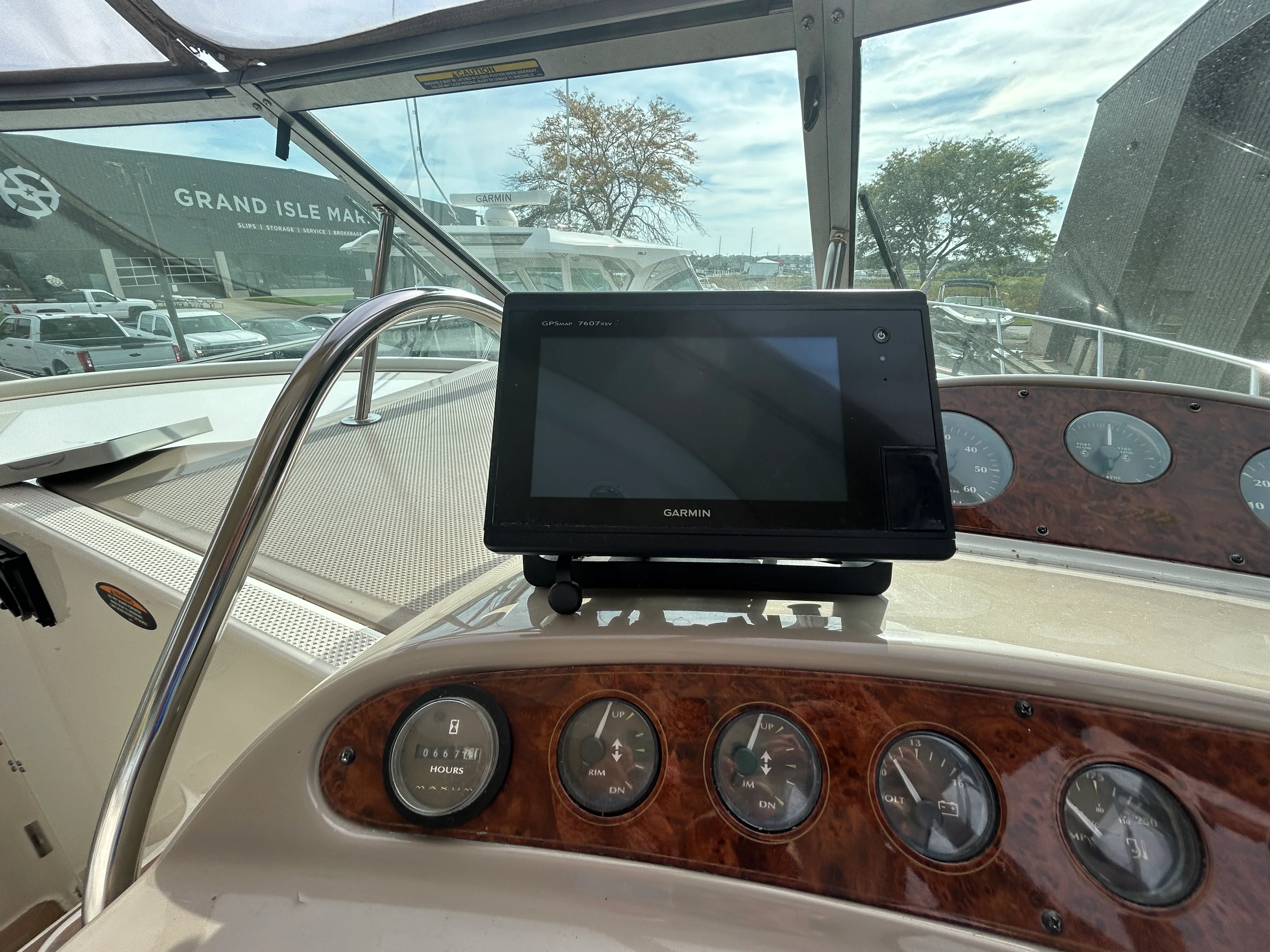 2000 Maxum 3300 SCR Image Thumbnail #29