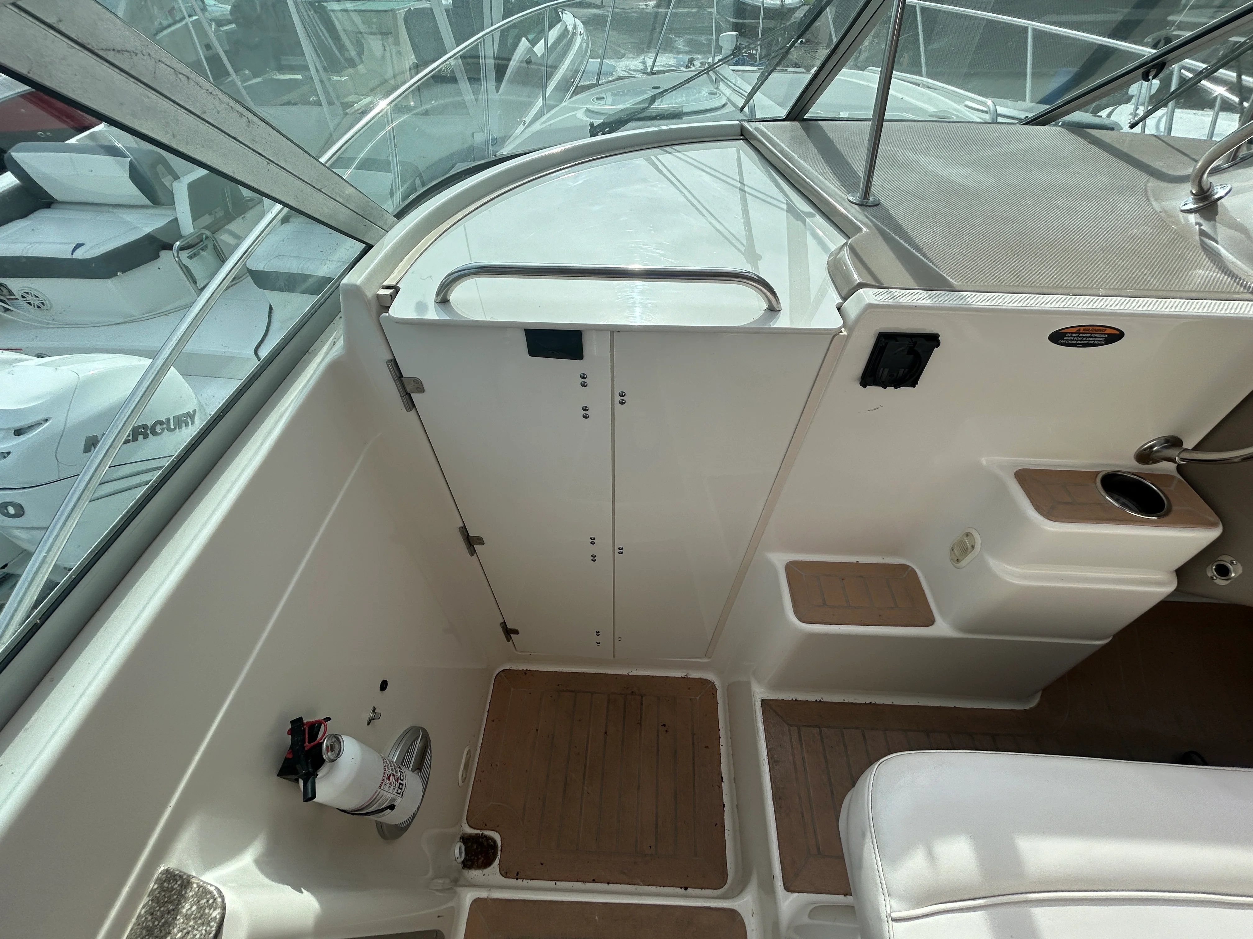 2000 Maxum 3300 SCR Image Thumbnail #39