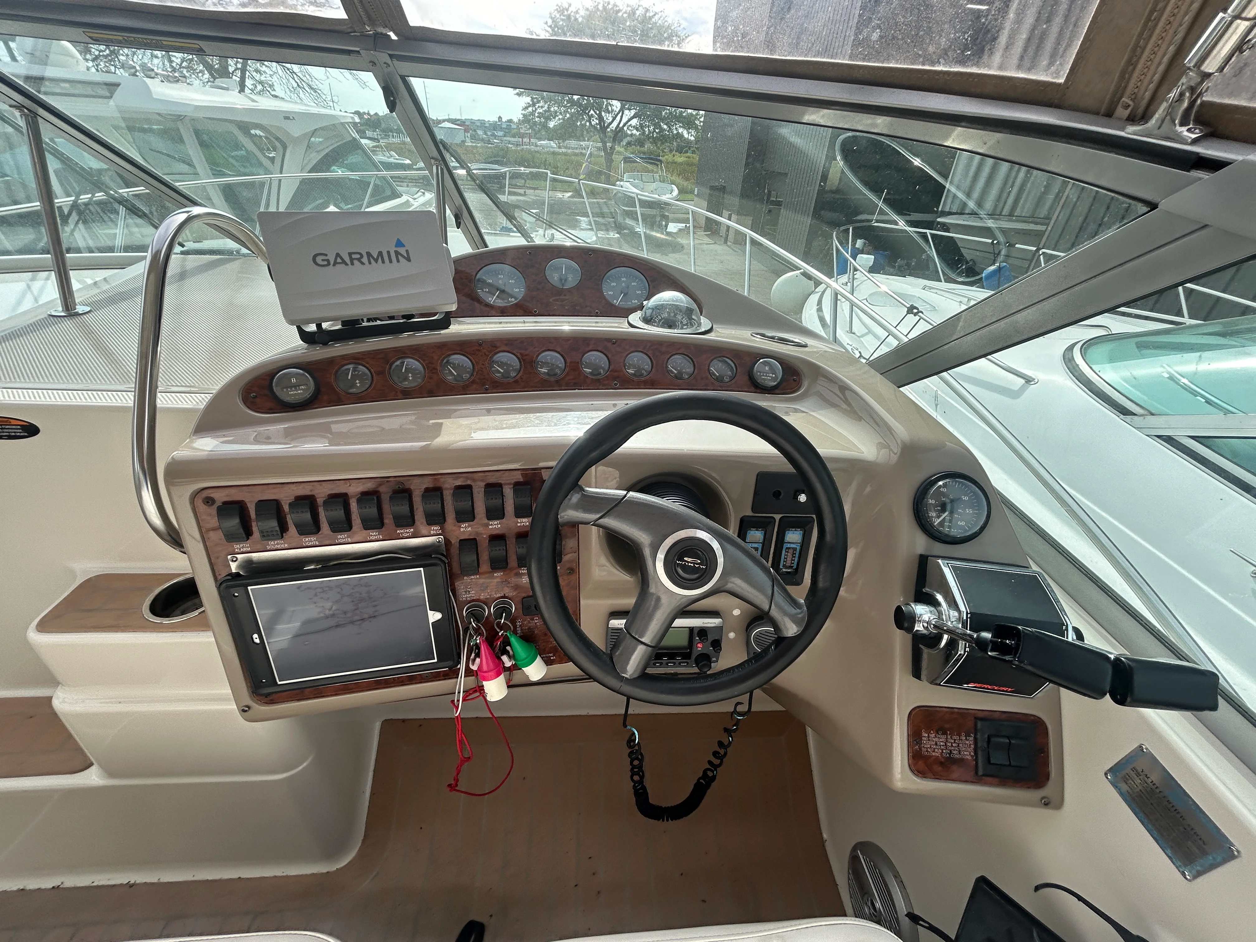 2000 Maxum 3300 SCR Image Thumbnail #26