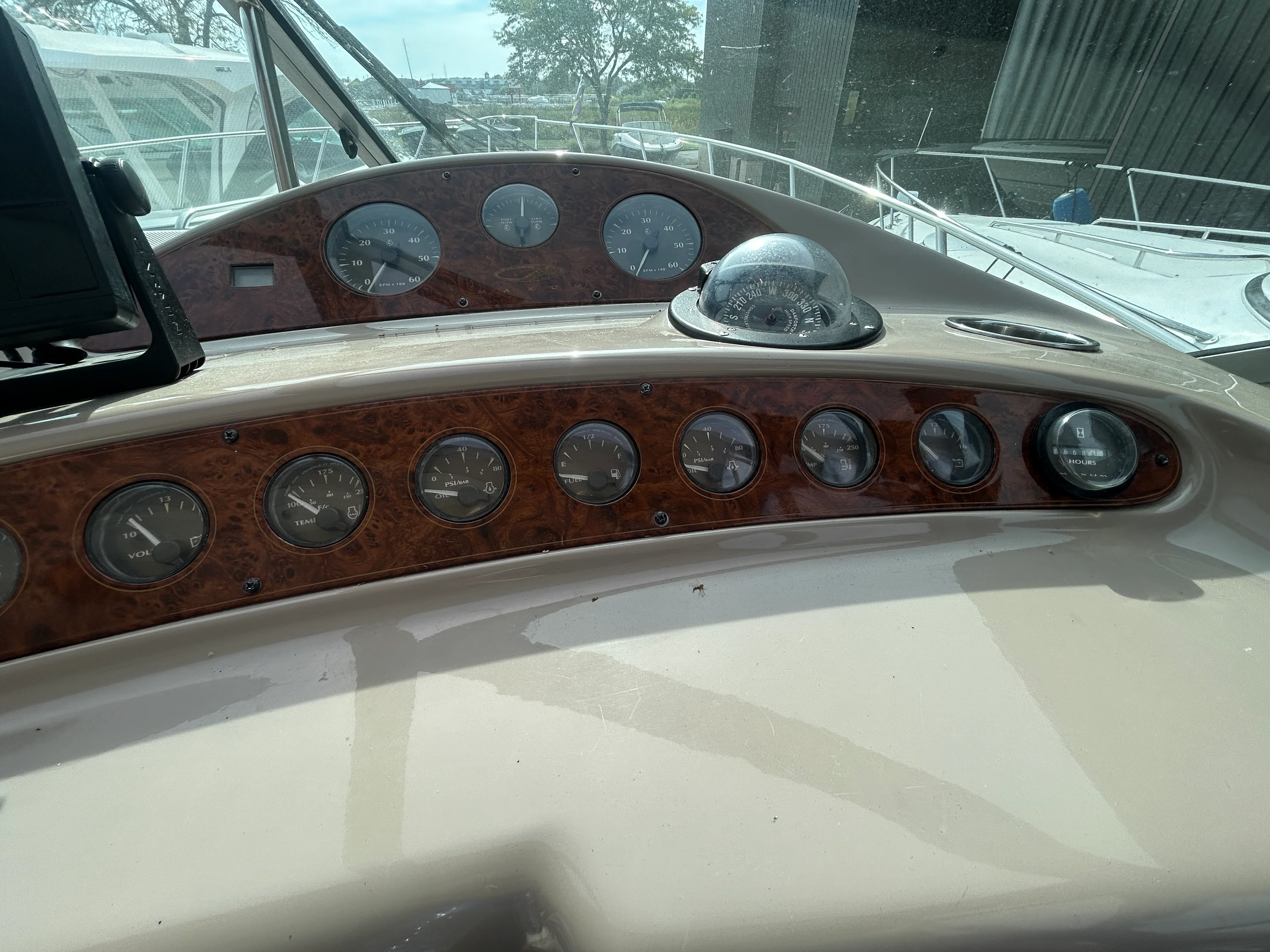 2000 Maxum 3300 SCR Image Thumbnail #30