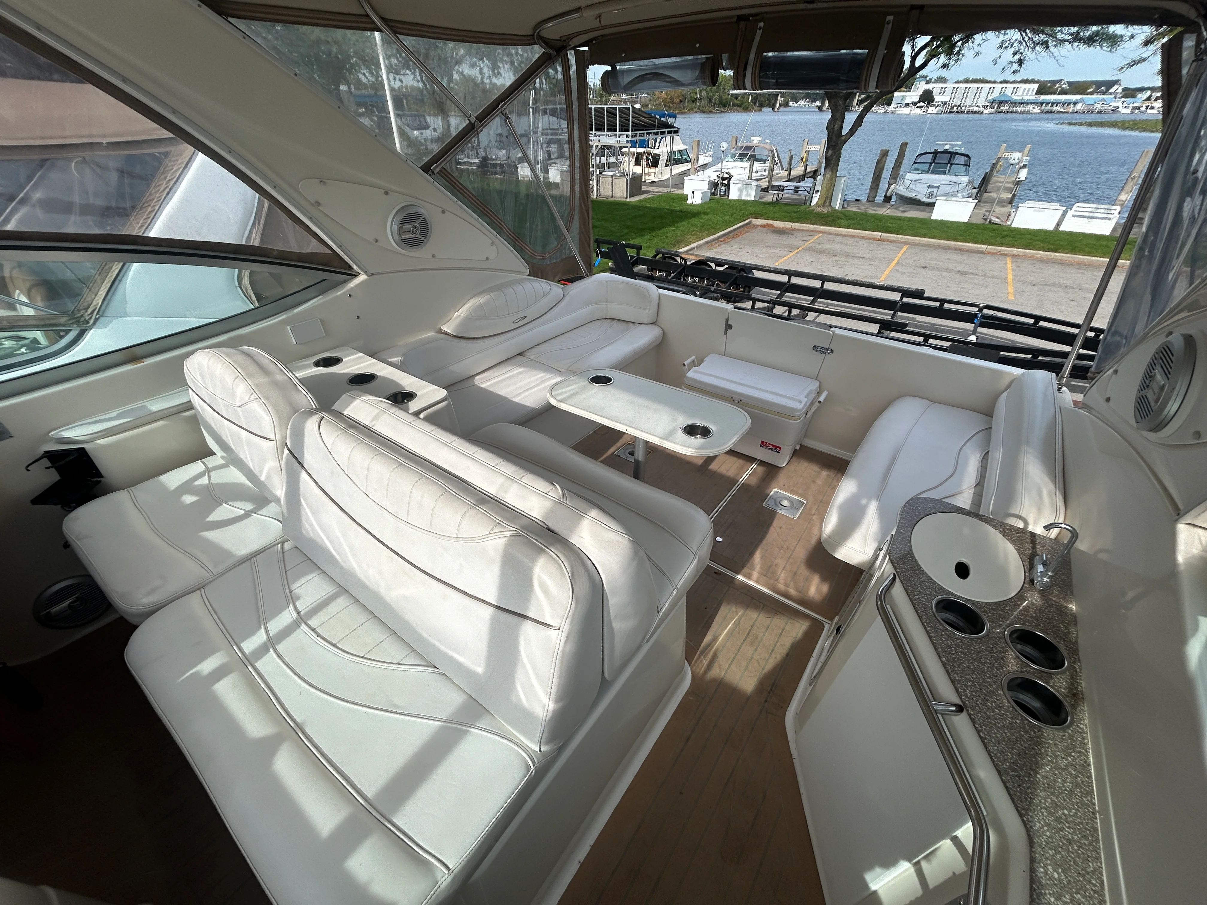 2000 Maxum 3300 SCR Image Thumbnail #19