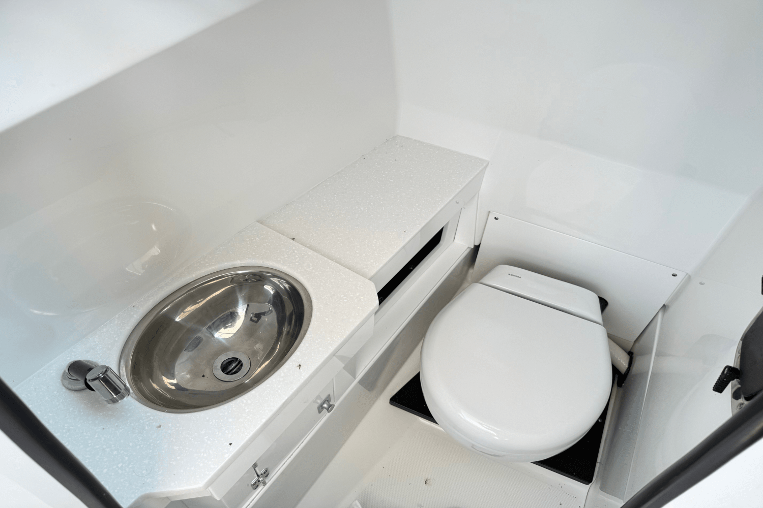 2023 Blackfin 272 DC Image Thumbnail #16