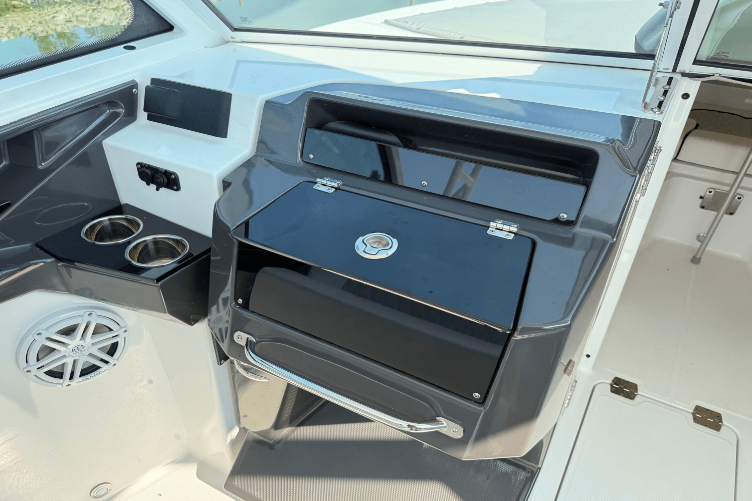 2023 Blackfin 272 DC Image Thumbnail #17