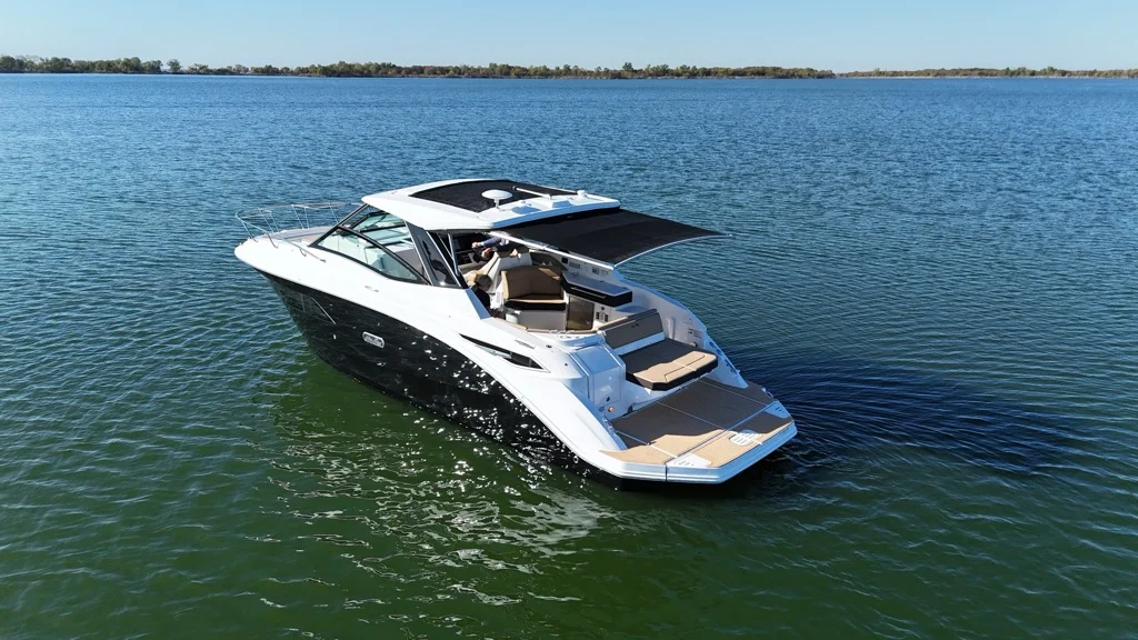 2026 Sea Ray Sundancer 320 Image Thumbnail #5