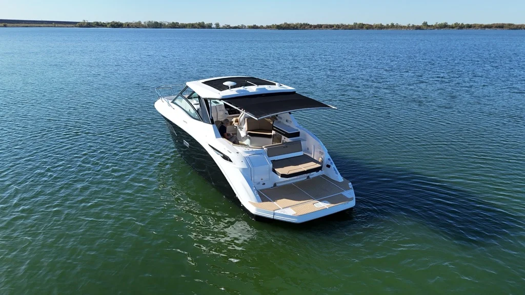 2026 Sea Ray Sundancer 320 Image Thumbnail #7