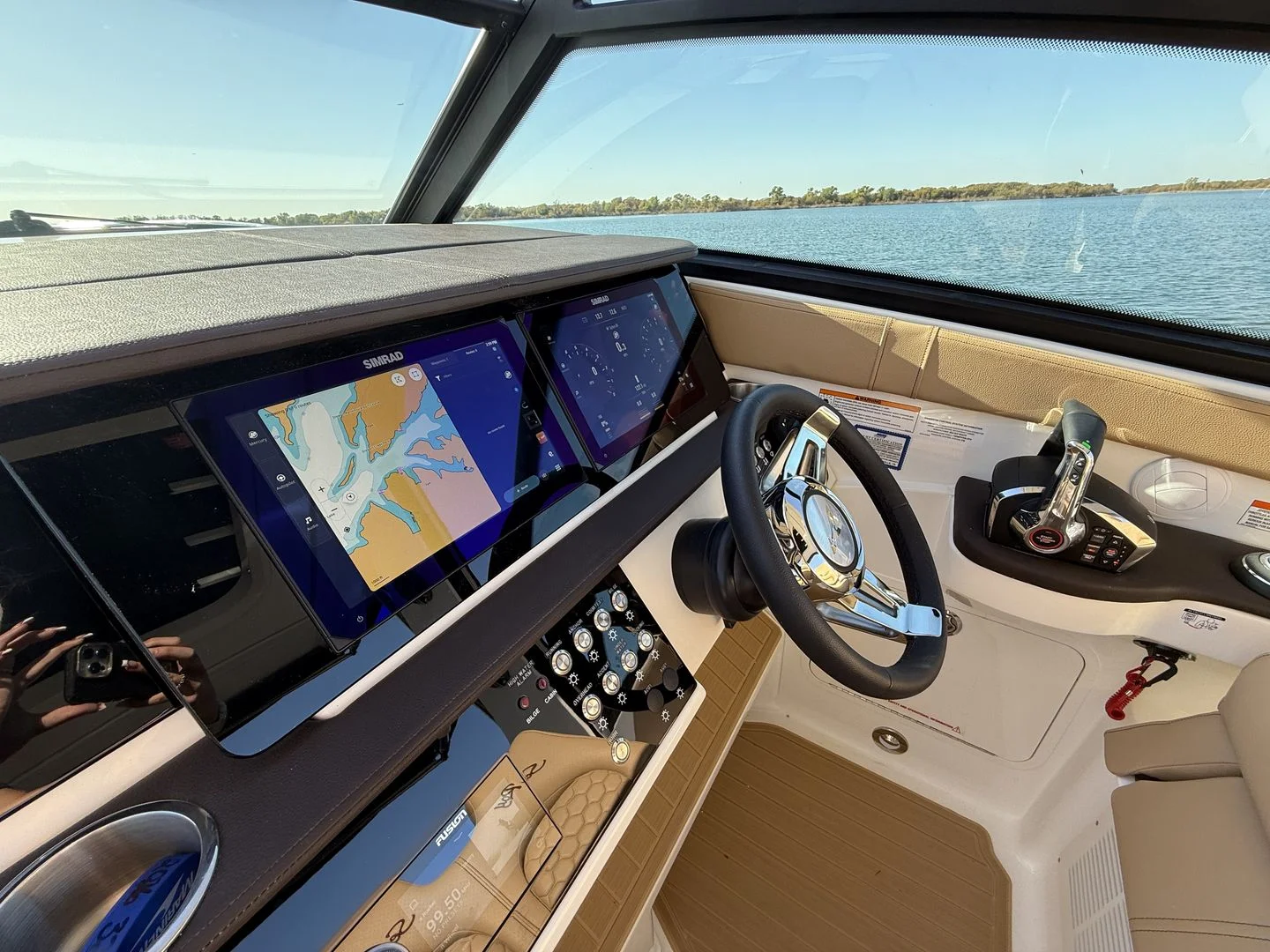 2026 Sea Ray Sundancer 320 Image Thumbnail #22