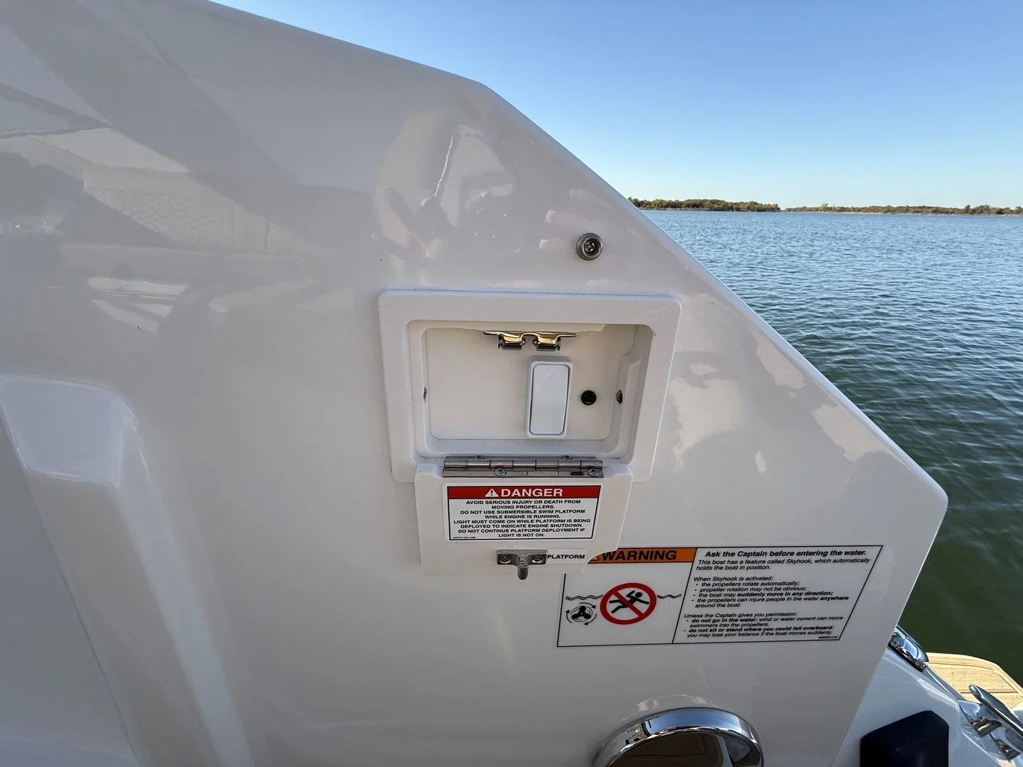 2026 Sea Ray Sundancer 320 Image Thumbnail #40