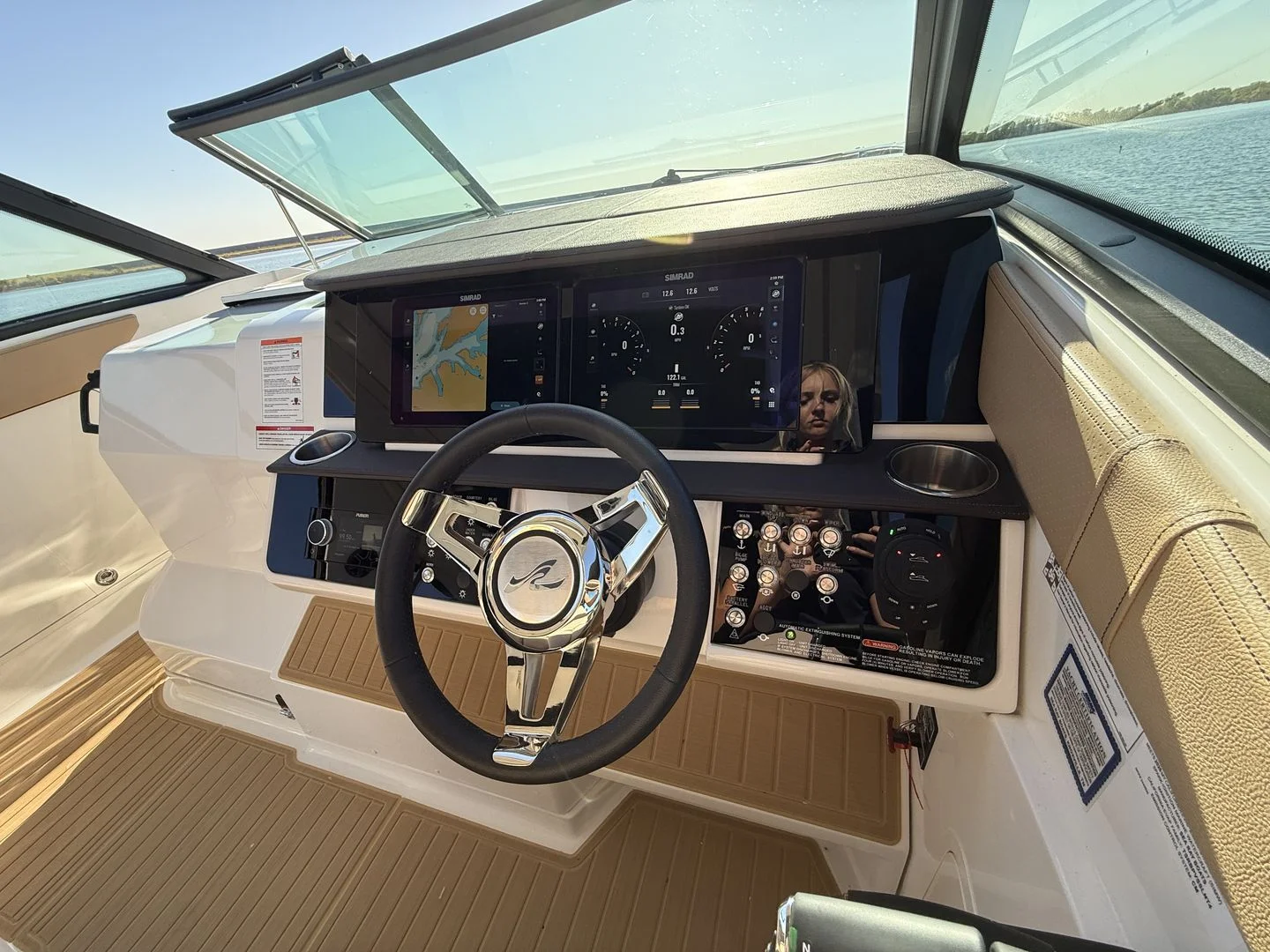 2026 Sea Ray Sundancer 320 Image Thumbnail #23