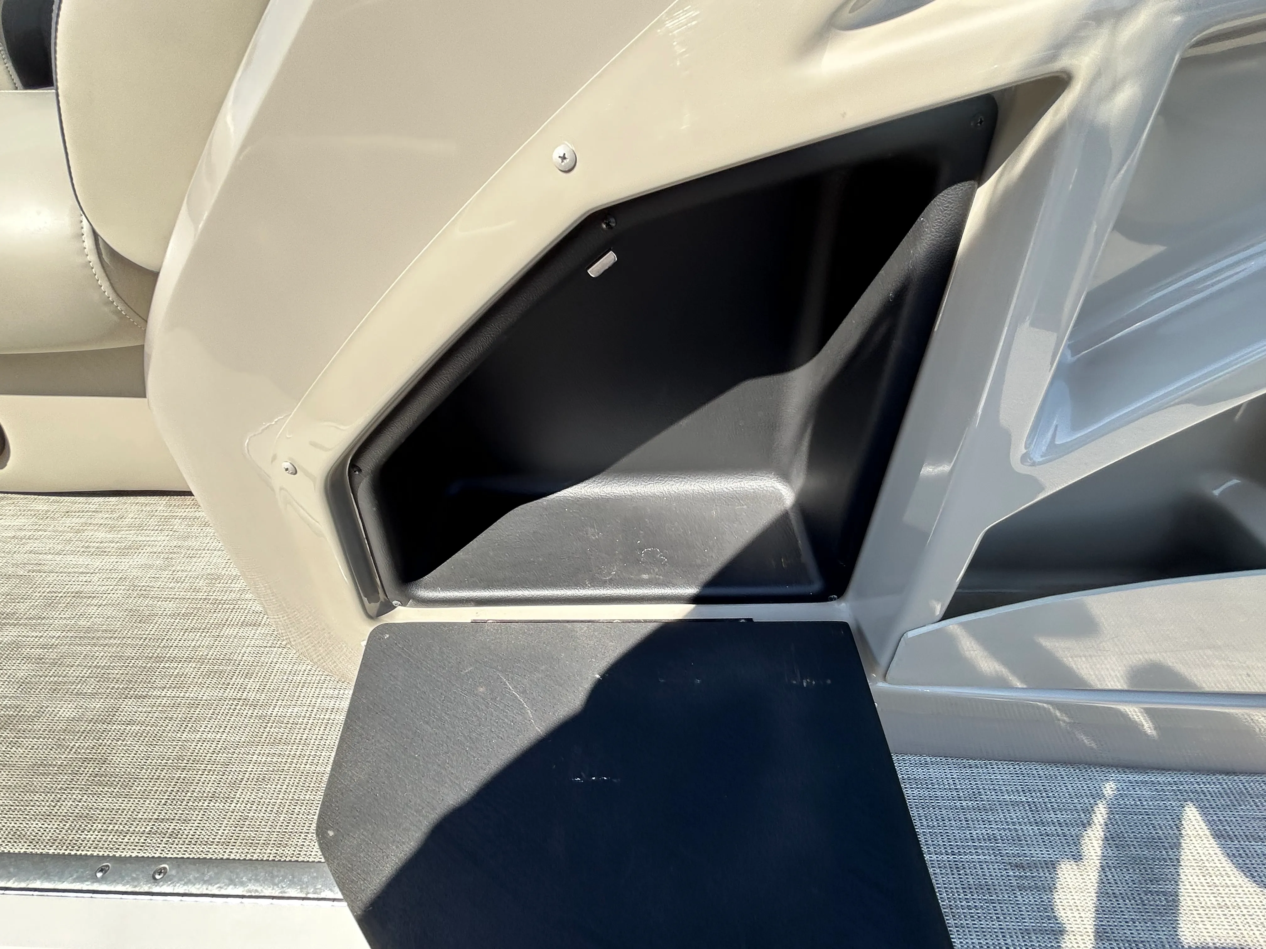 2023 Premier 230 Sunsation Image Thumbnail #22