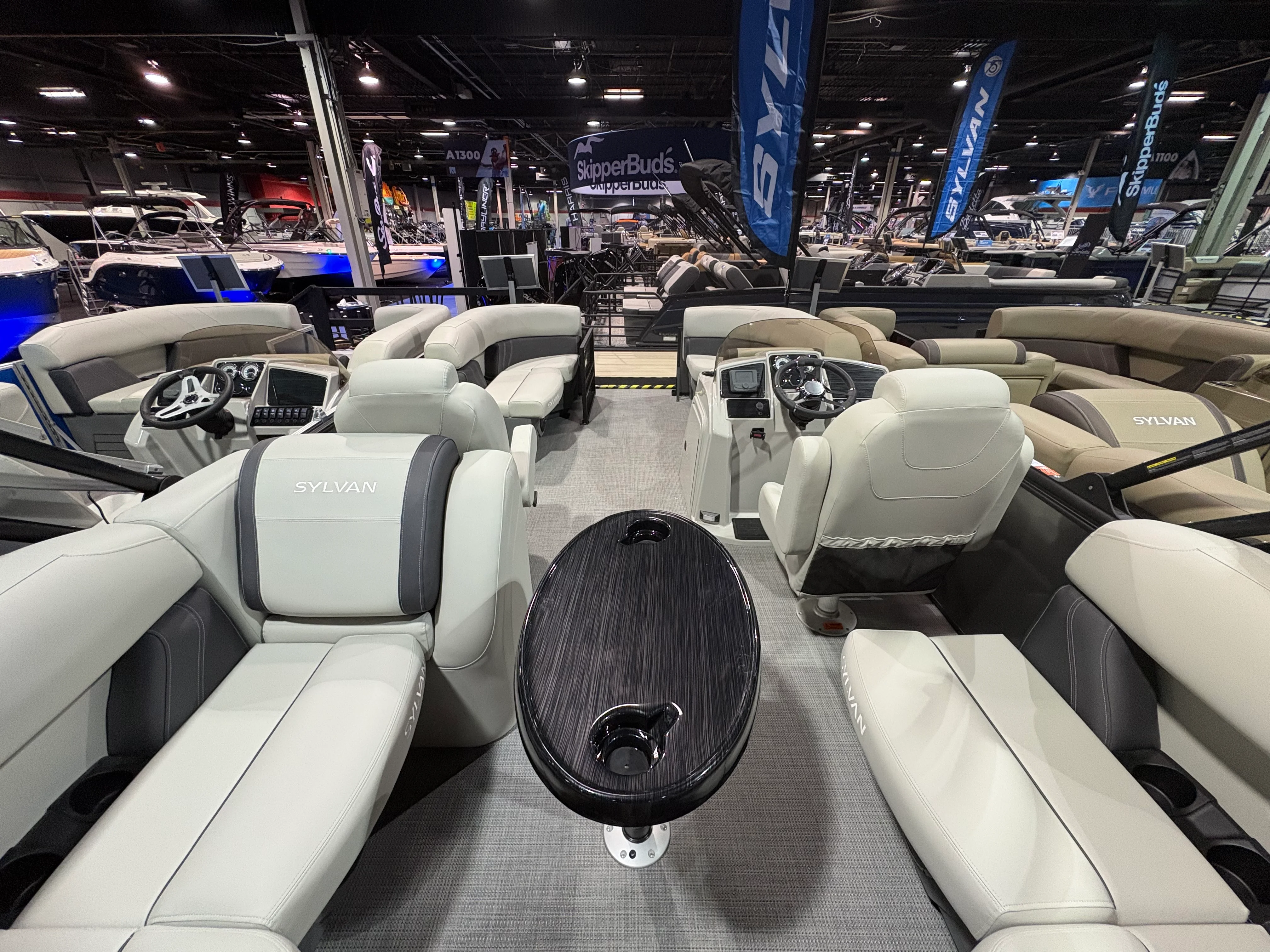 2026 Sylvan Mirage 8520 LZ Image Thumbnail #9