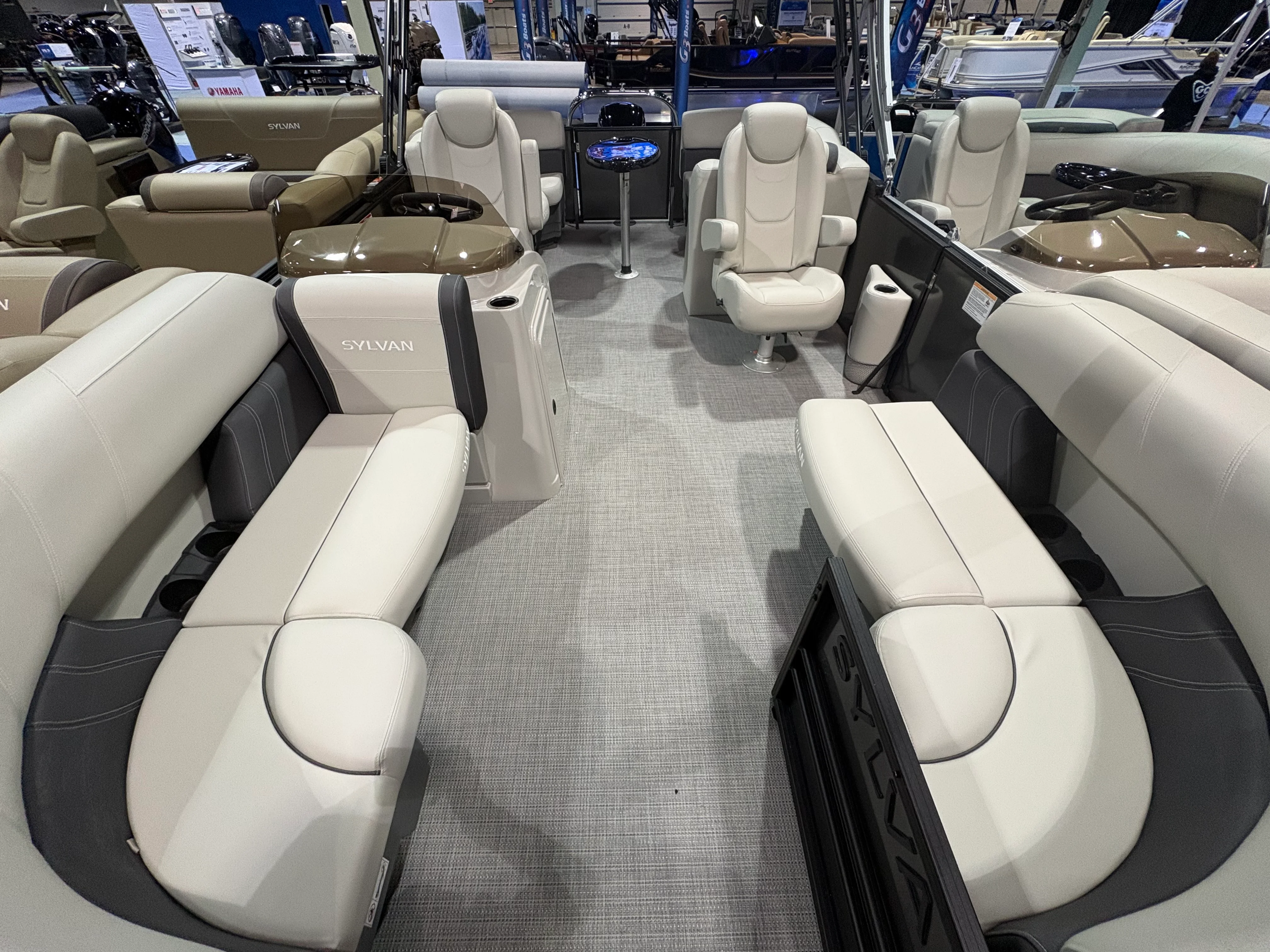 2026 Sylvan Mirage 8520 LZ Image Thumbnail #1