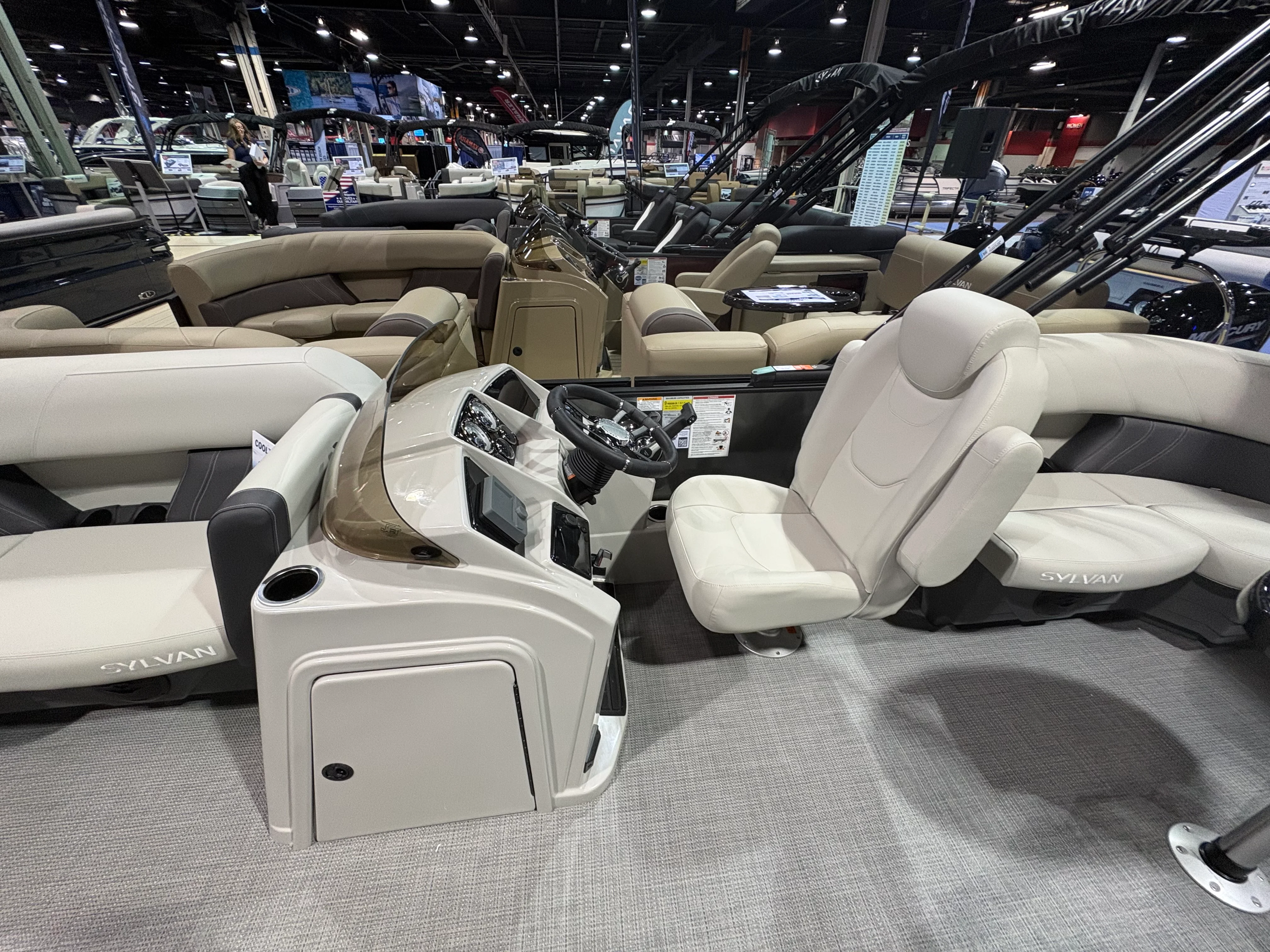 2026 Sylvan Mirage 8520 LZ Image Thumbnail #5