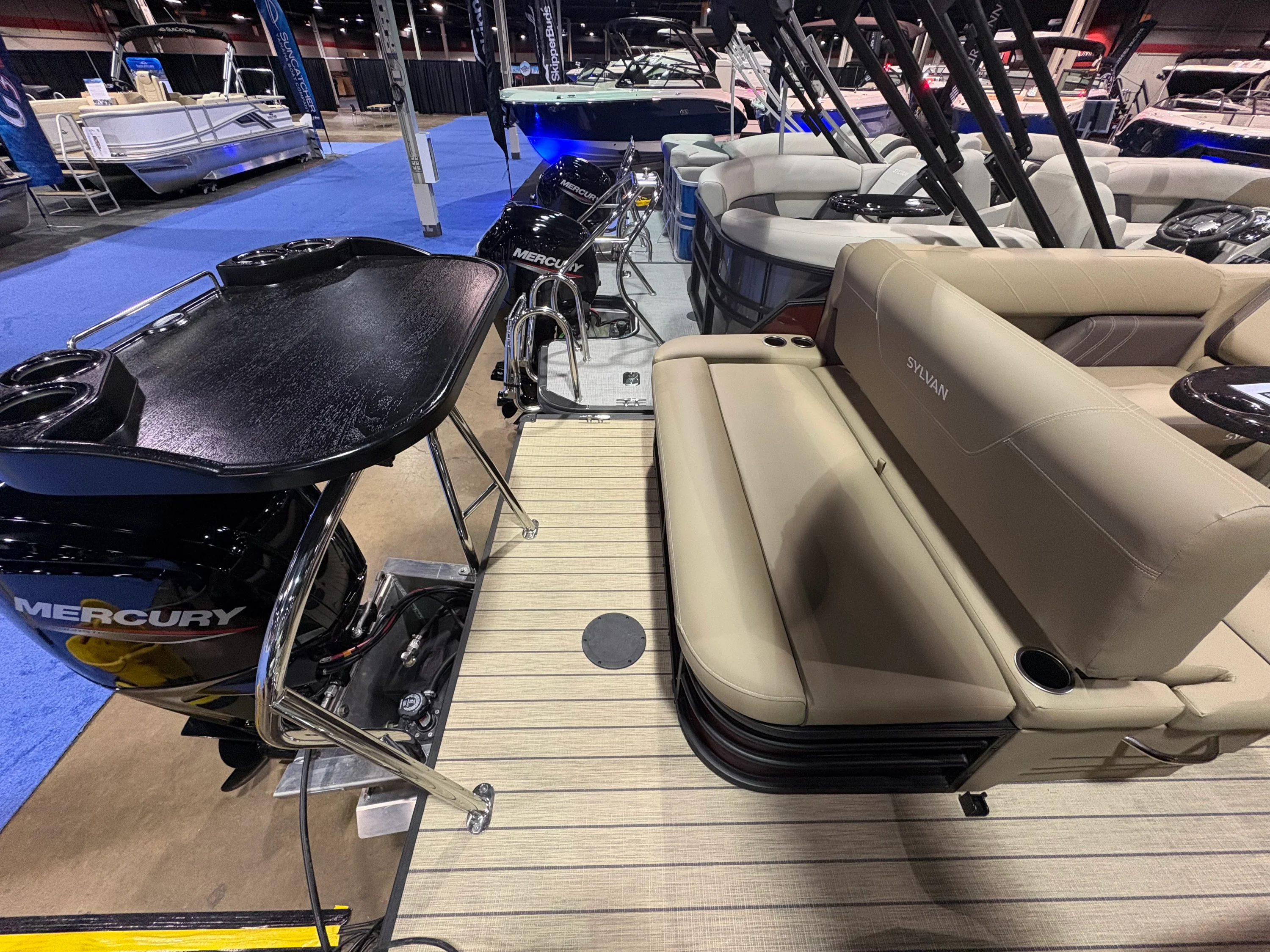 2026 Sylvan Mirage 8522 CLZ Image Thumbnail #9