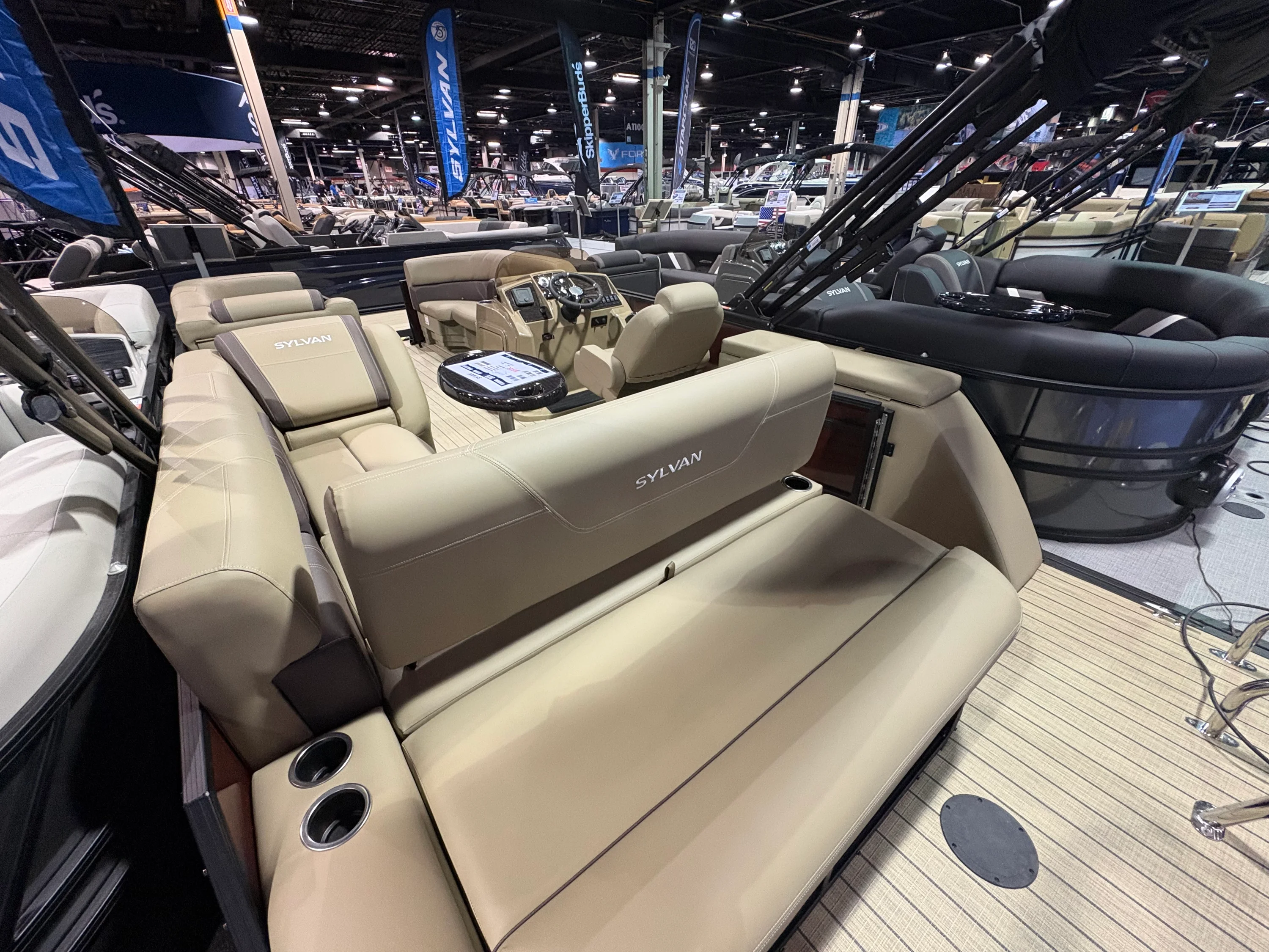 2026 Sylvan Mirage 8522 CLZ Image Thumbnail #10