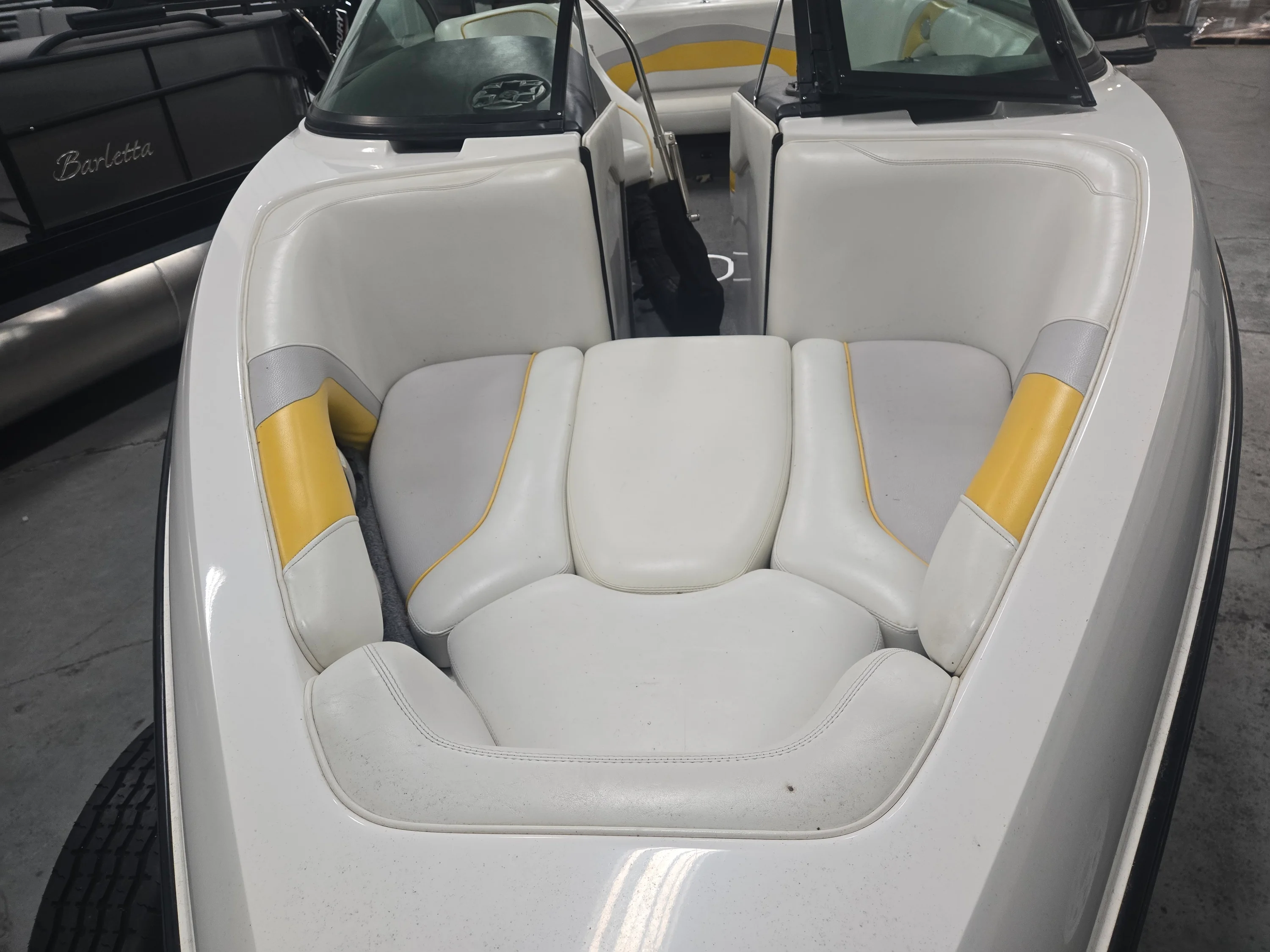 2006 Malibu 21 V-RIDE Image Thumbnail #3