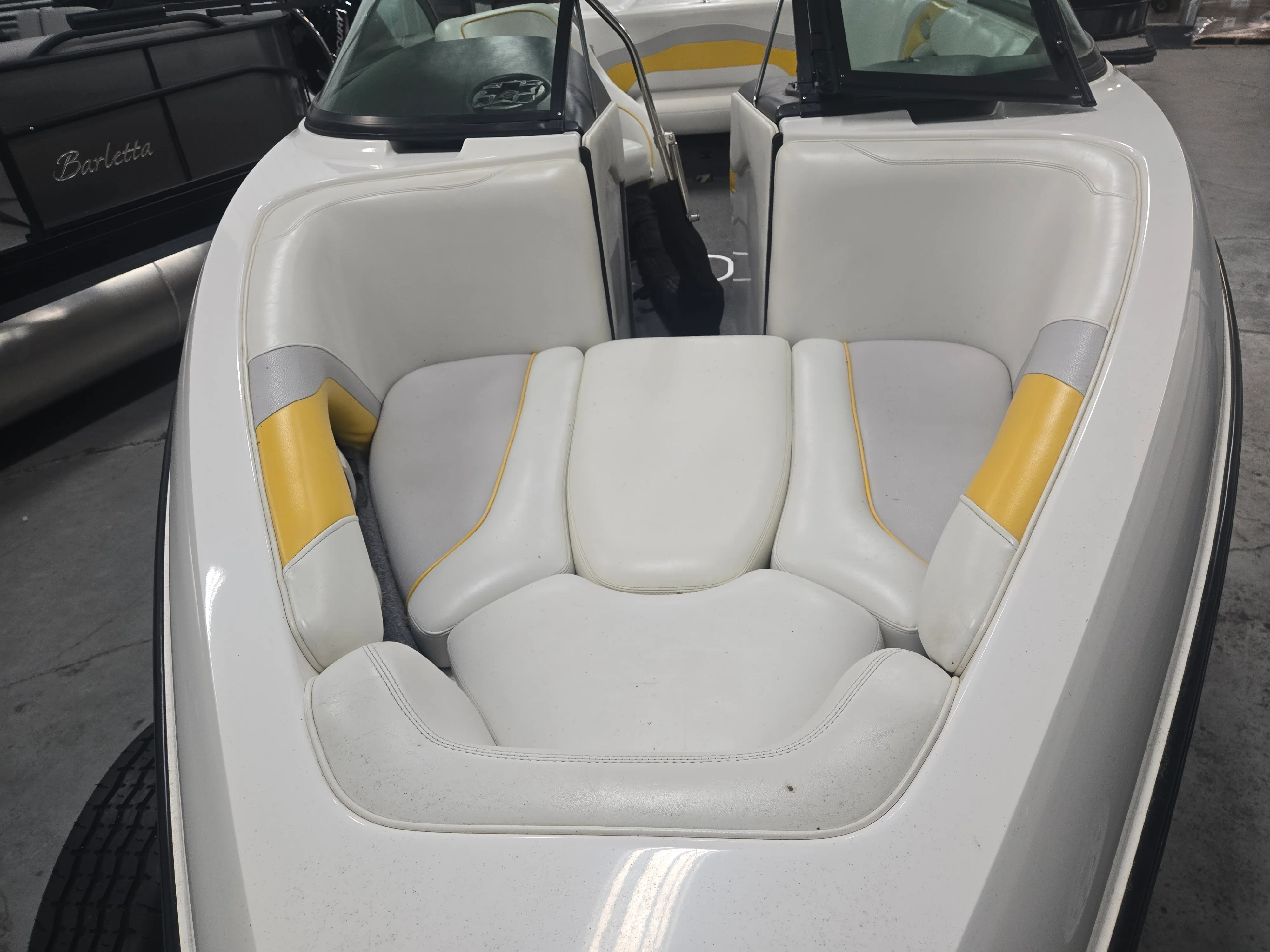 2006 Malibu 21 V-RIDE Image Thumbnail #3