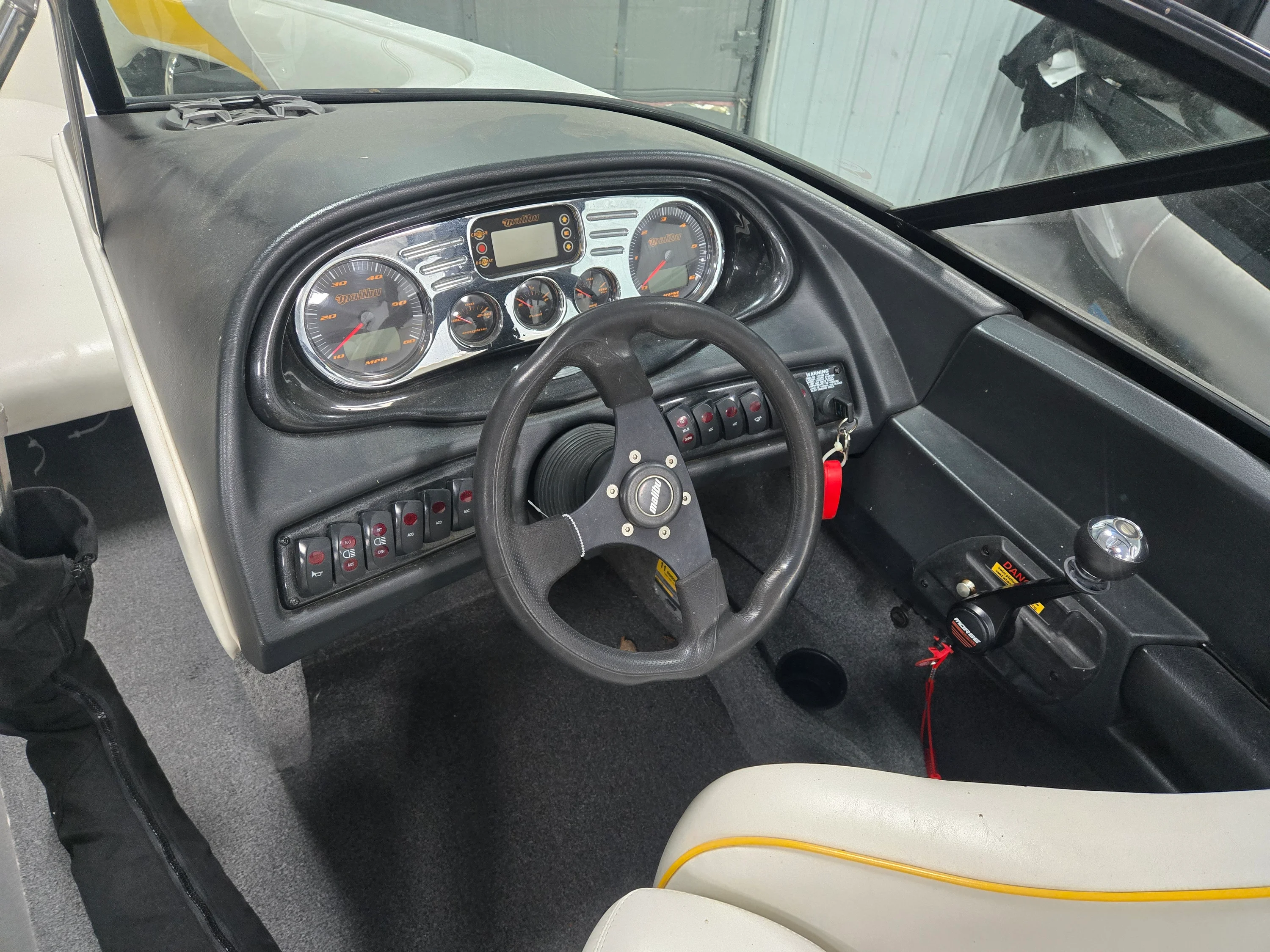 2006 Malibu 21 V-RIDE Image Thumbnail #8