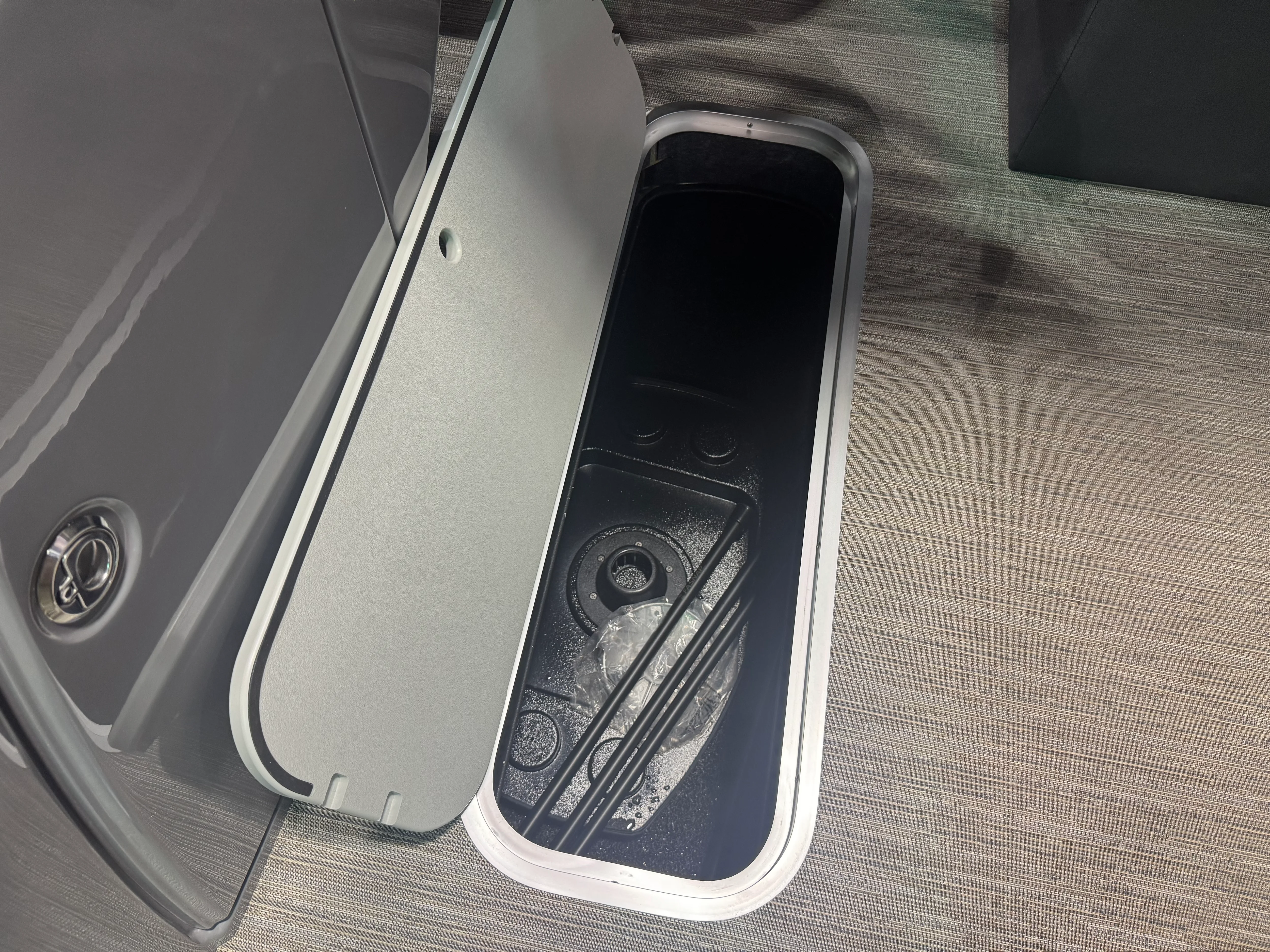 2026 Sylvan L3 SLZ Image Thumbnail #18