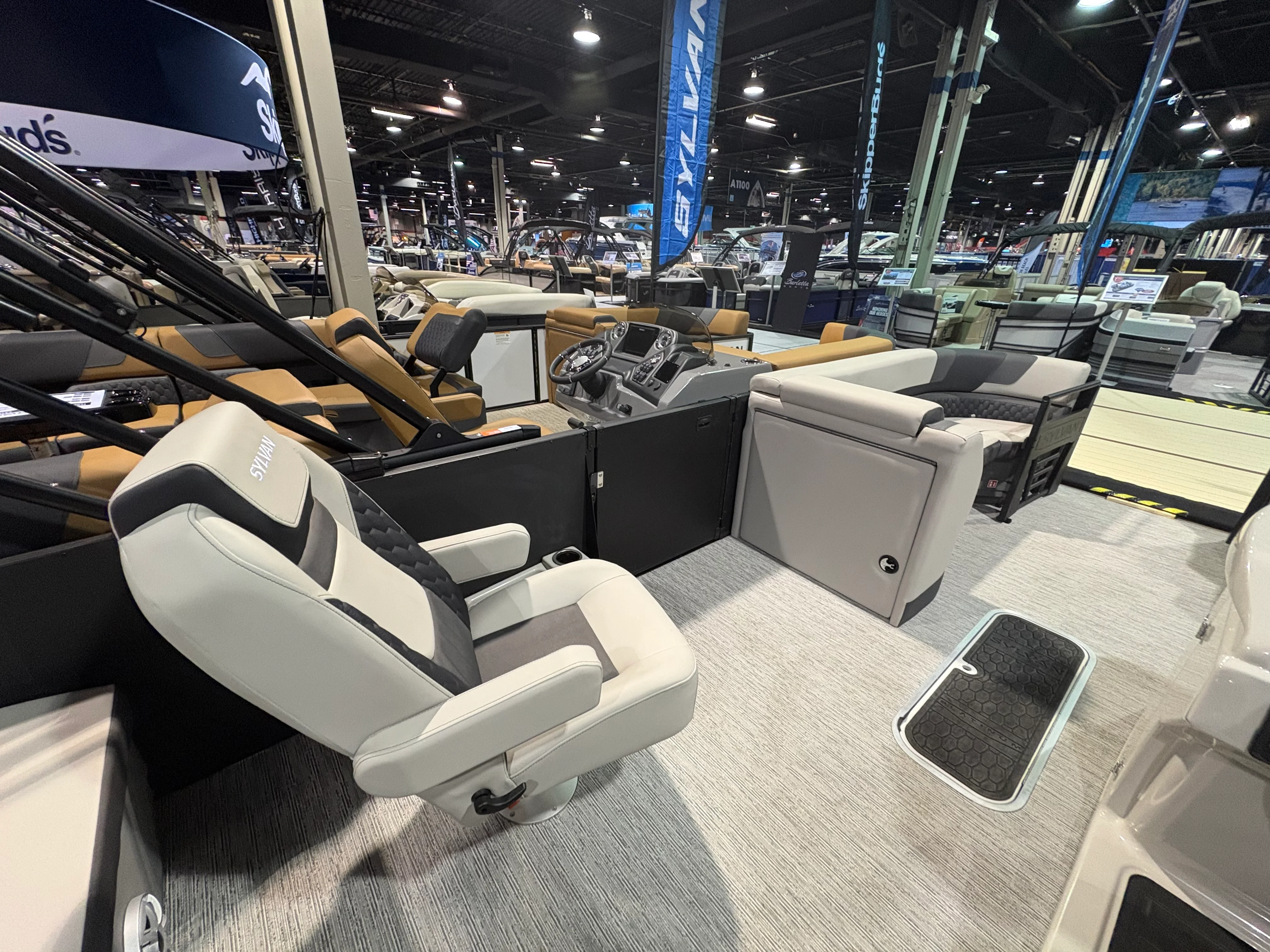 2026 Sylvan L5 RLZ Image Thumbnail #10