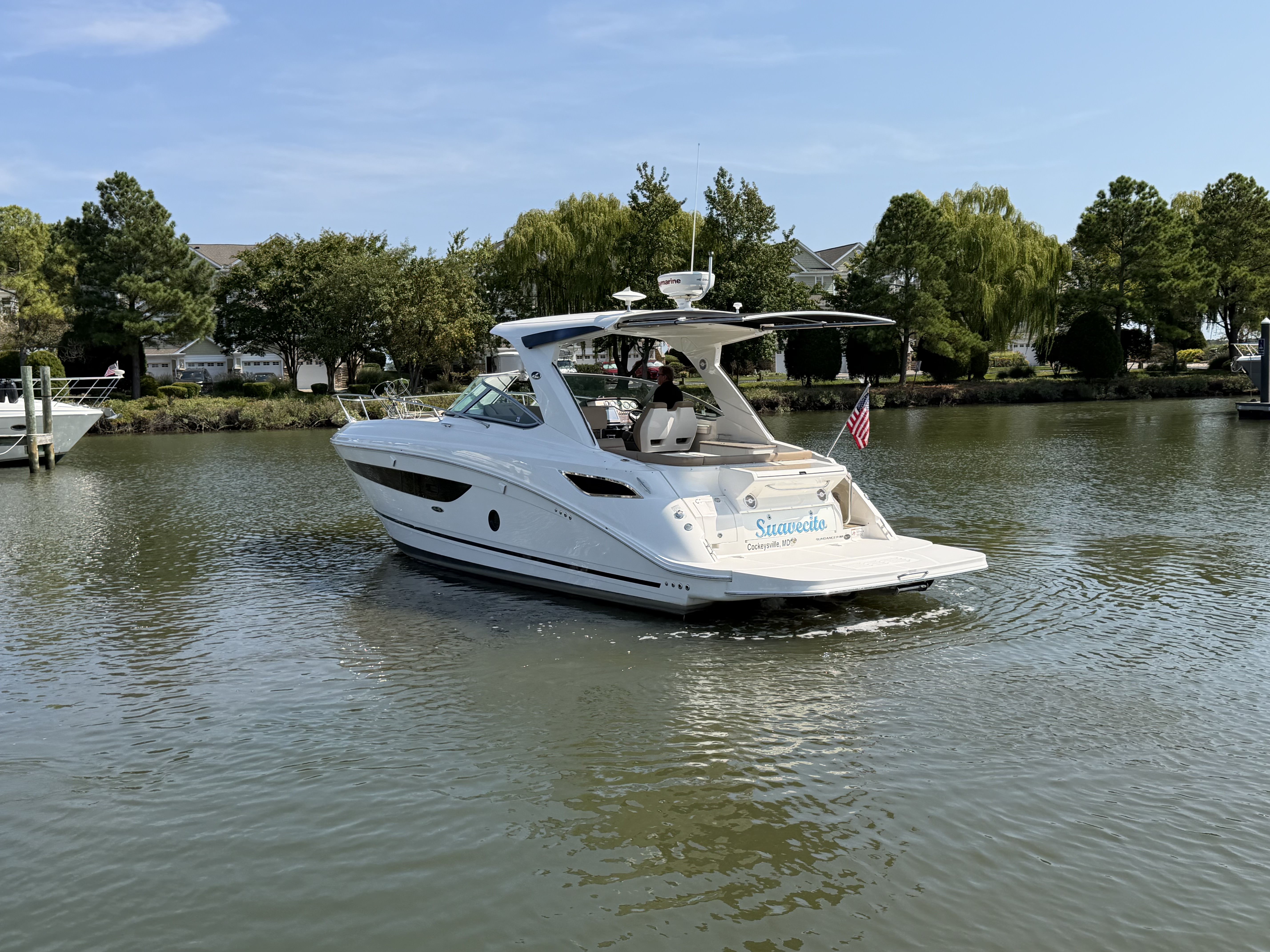 2017 Sea Ray Sundancer 350 Image Thumbnail #3