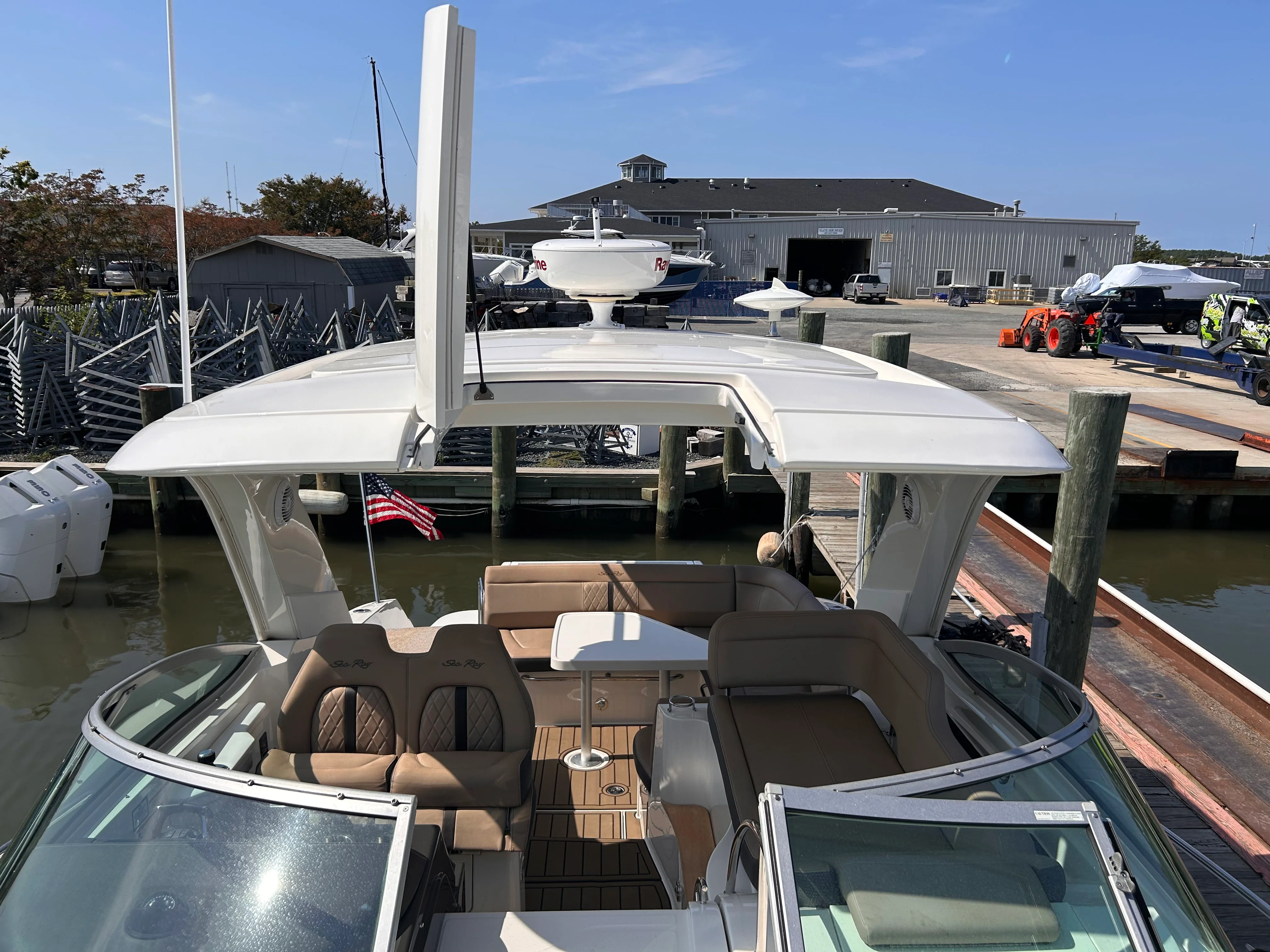 2017 Sea Ray Sundancer 350 Image Thumbnail #35