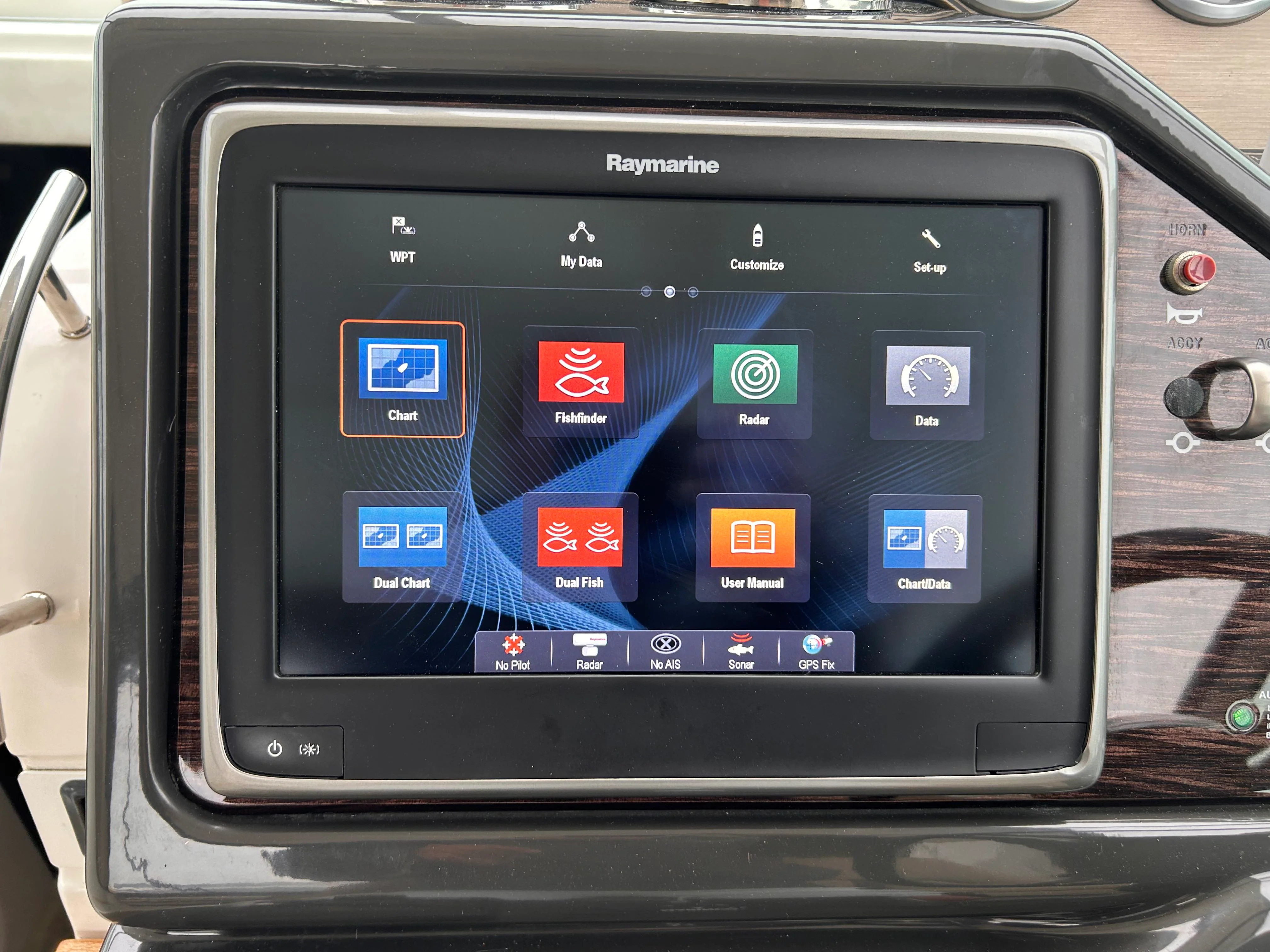 2017 Sea Ray Sundancer 350 Image Thumbnail #21