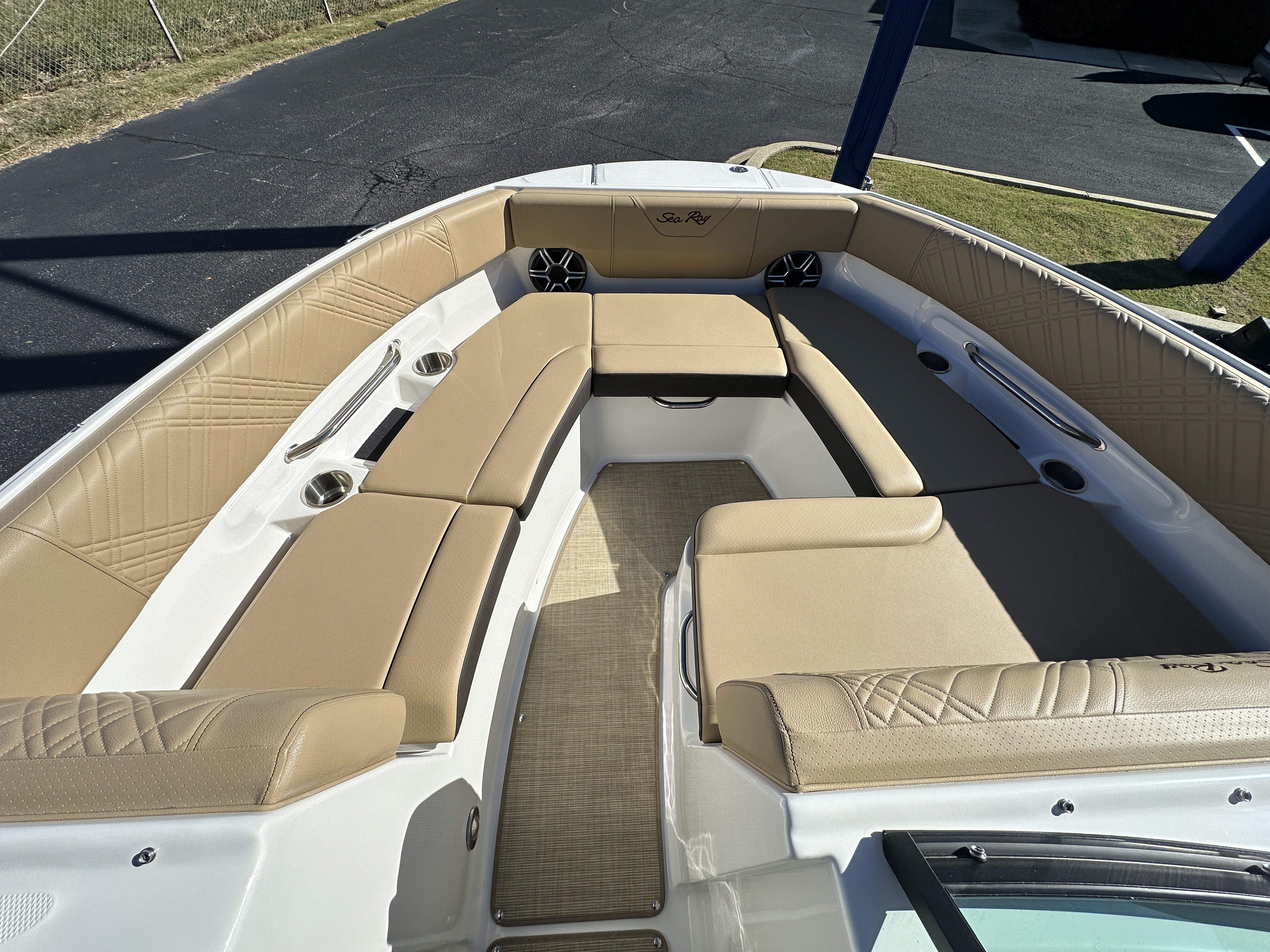 2026 Sea Ray SDX 230 Surf Image Thumbnail #25