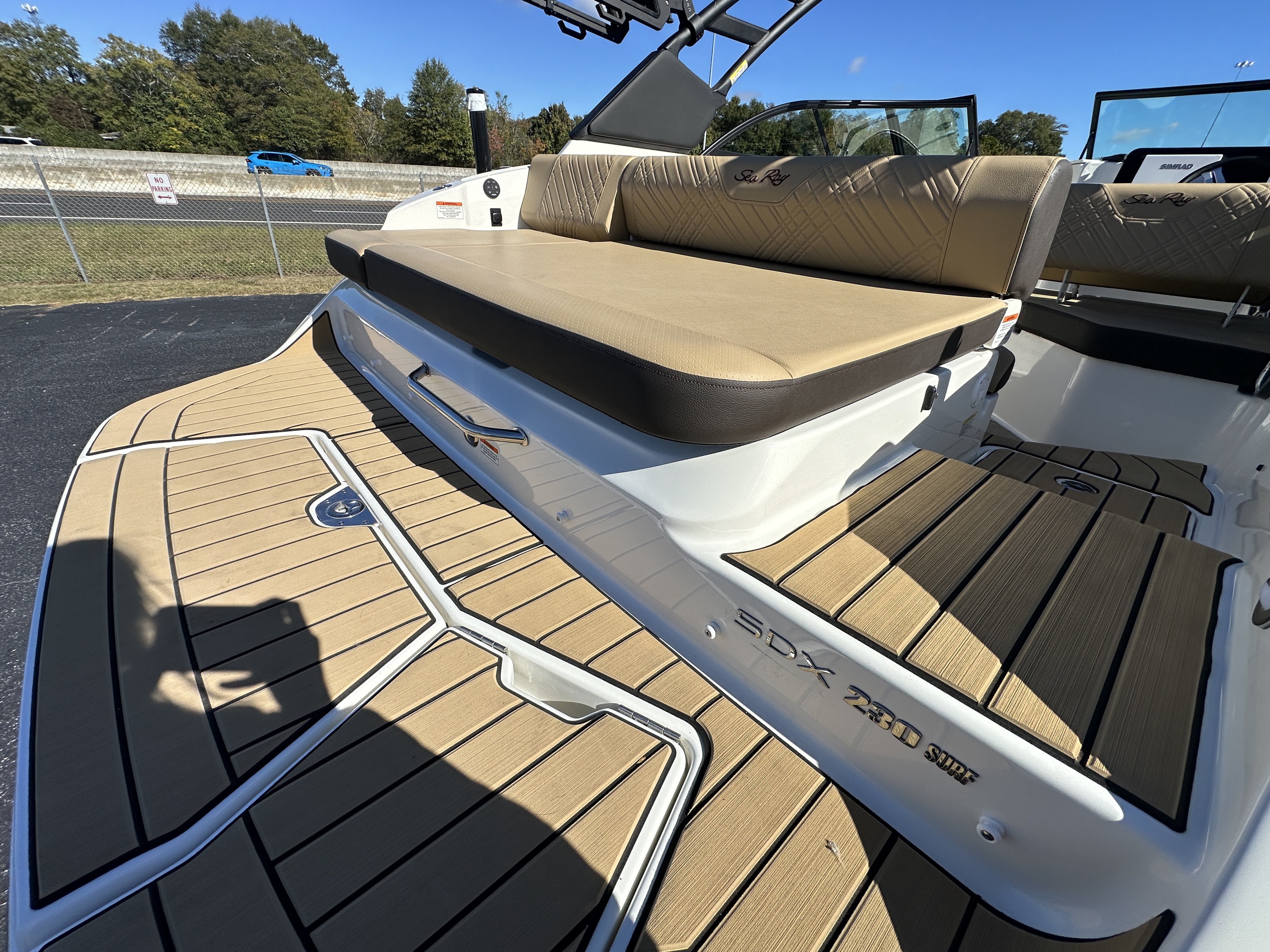 2026 Sea Ray SDX 230 Surf Image Thumbnail #5