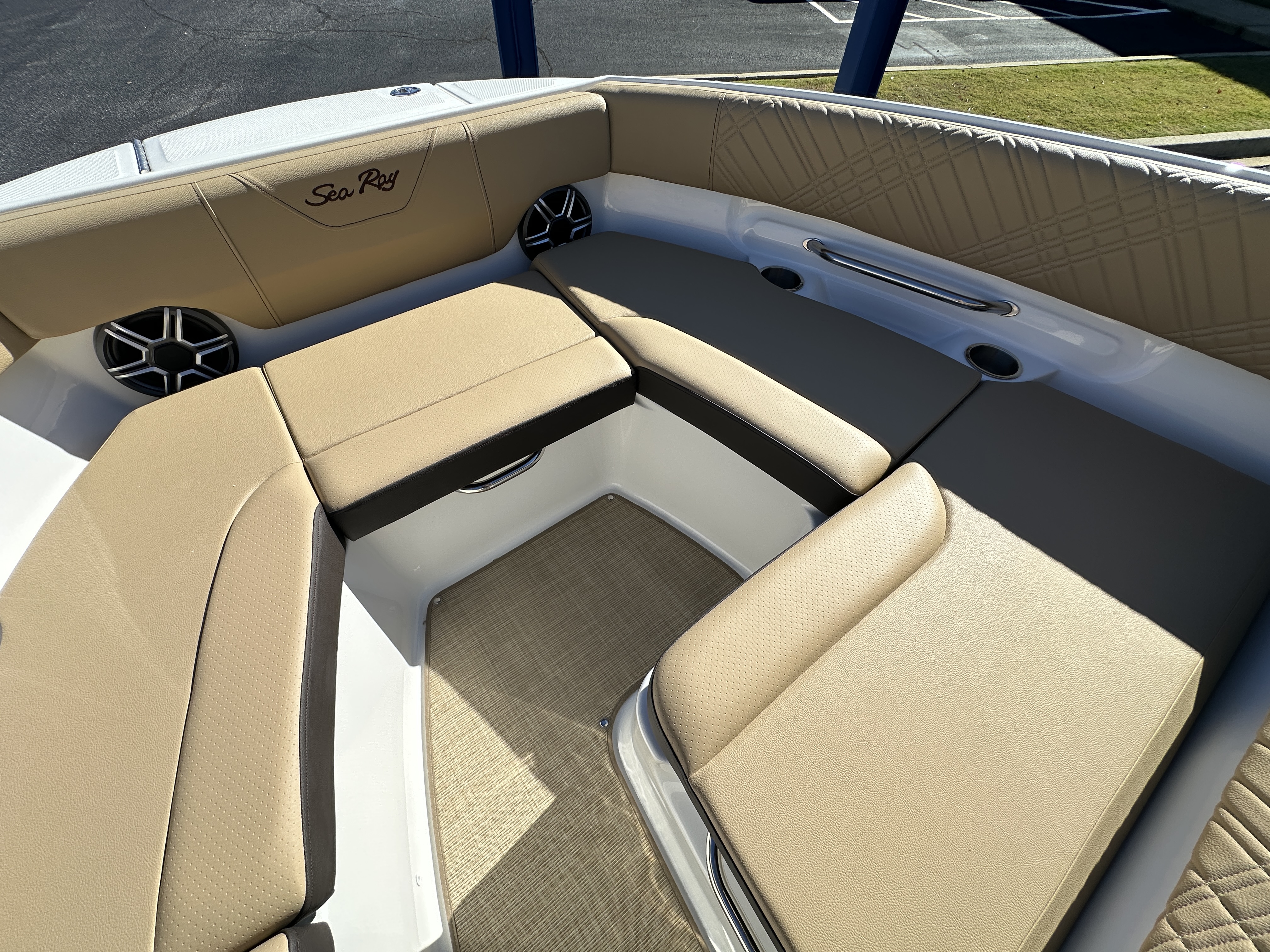 2026 Sea Ray SDX 230 Surf Image Thumbnail #27