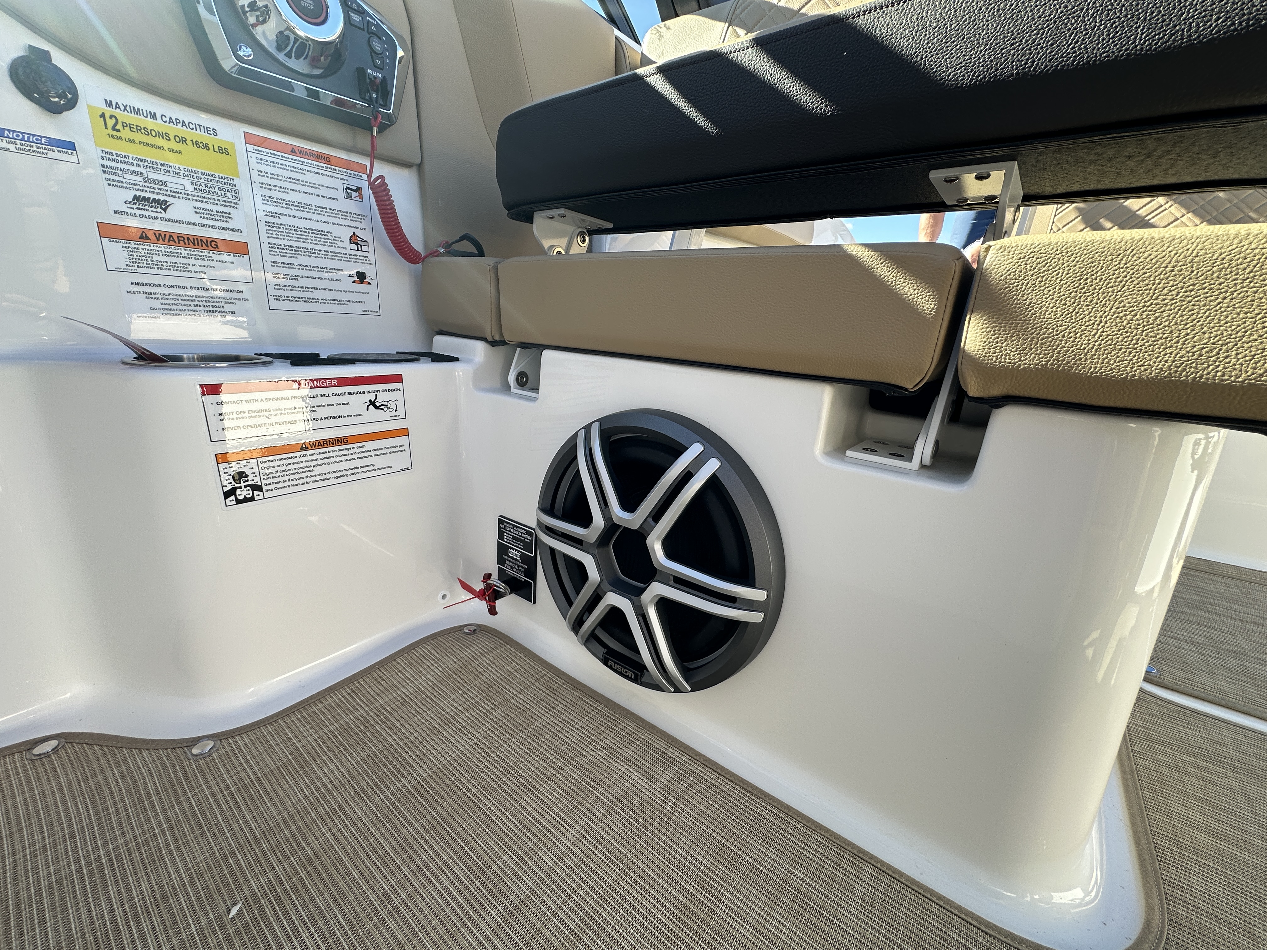 2026 Sea Ray SDX 230 Surf Image Thumbnail #21