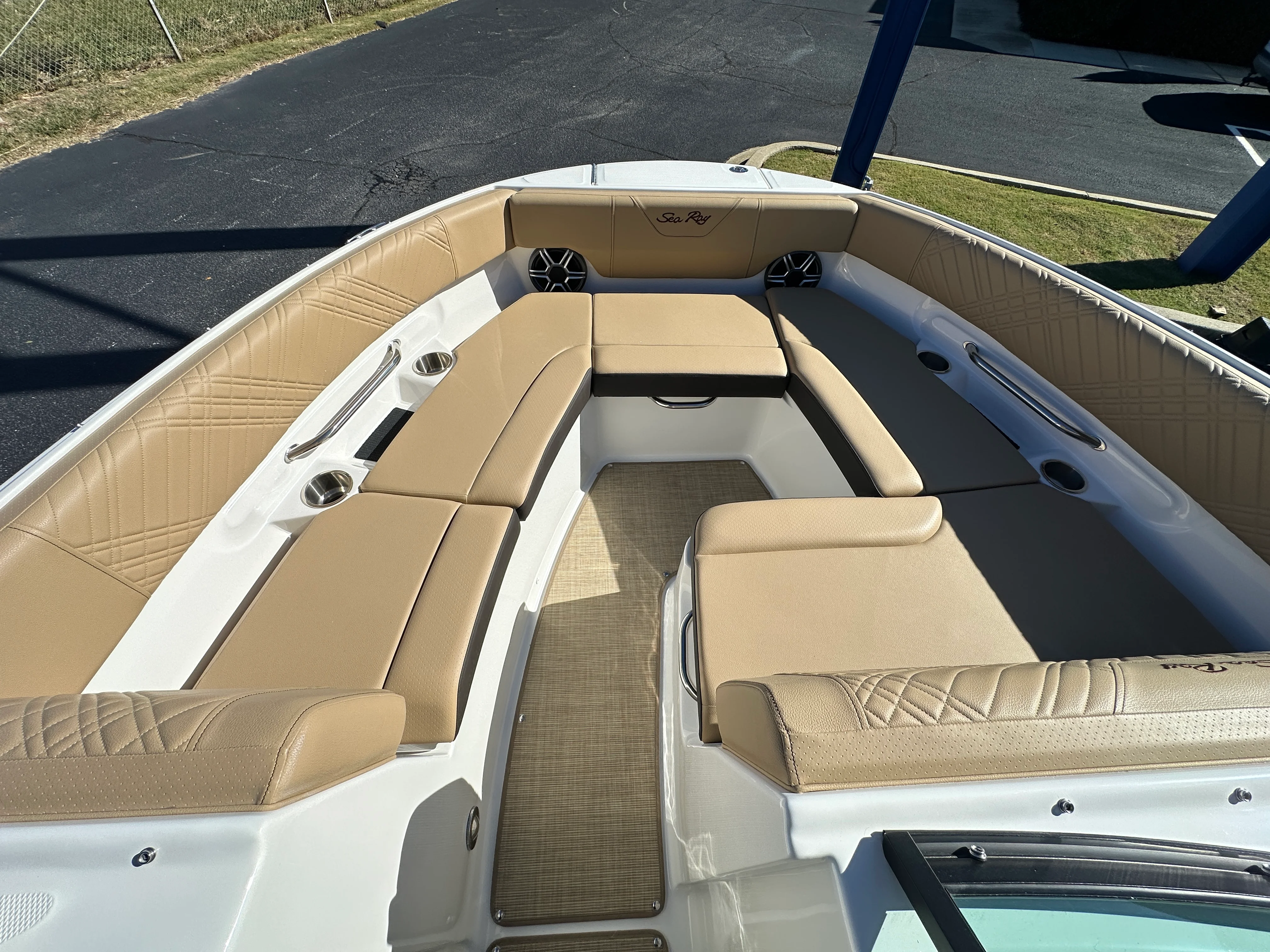 2026 Sea Ray SDX 230 Surf Image Thumbnail #25