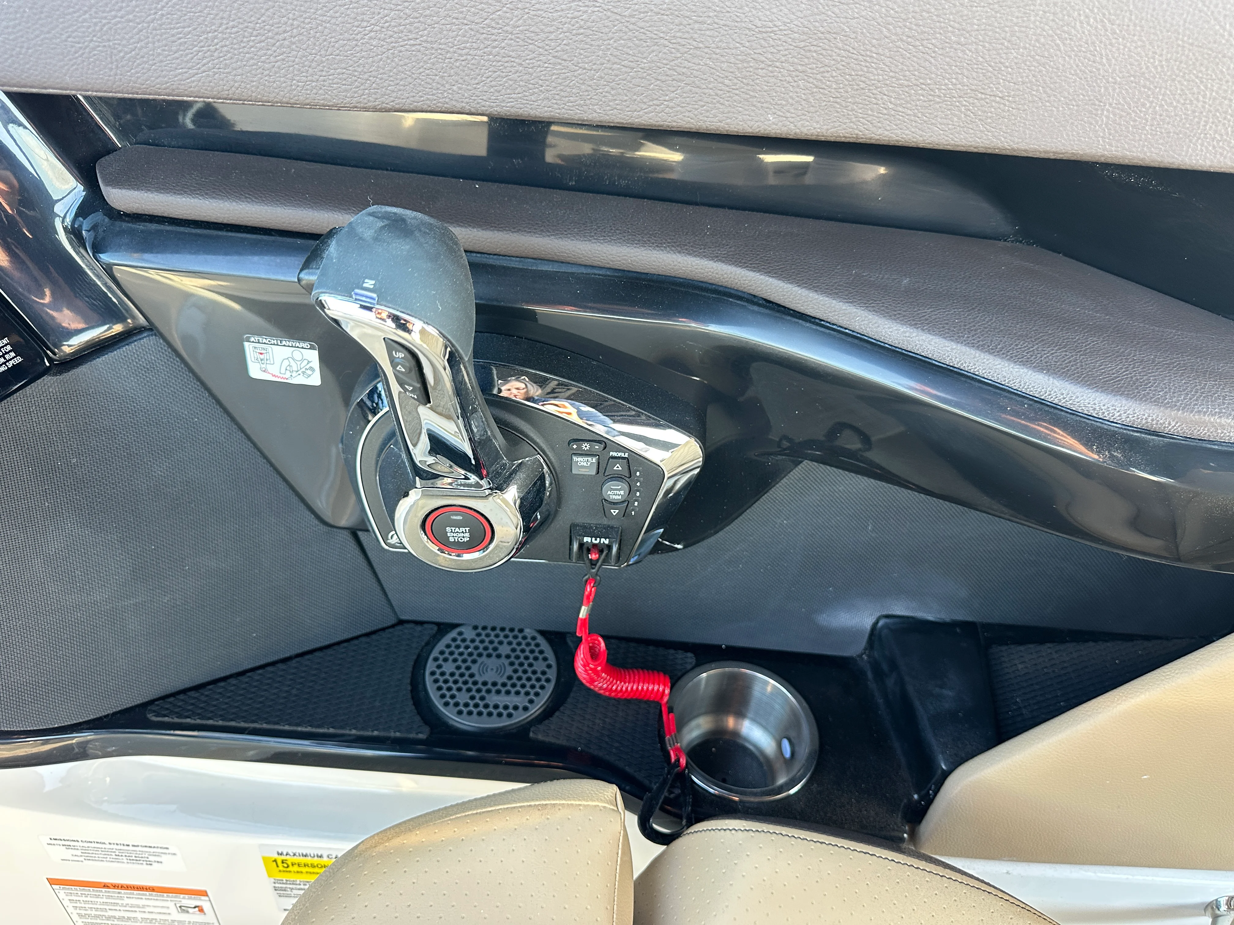 2026 Sea Ray SLX 260 Image Thumbnail #16