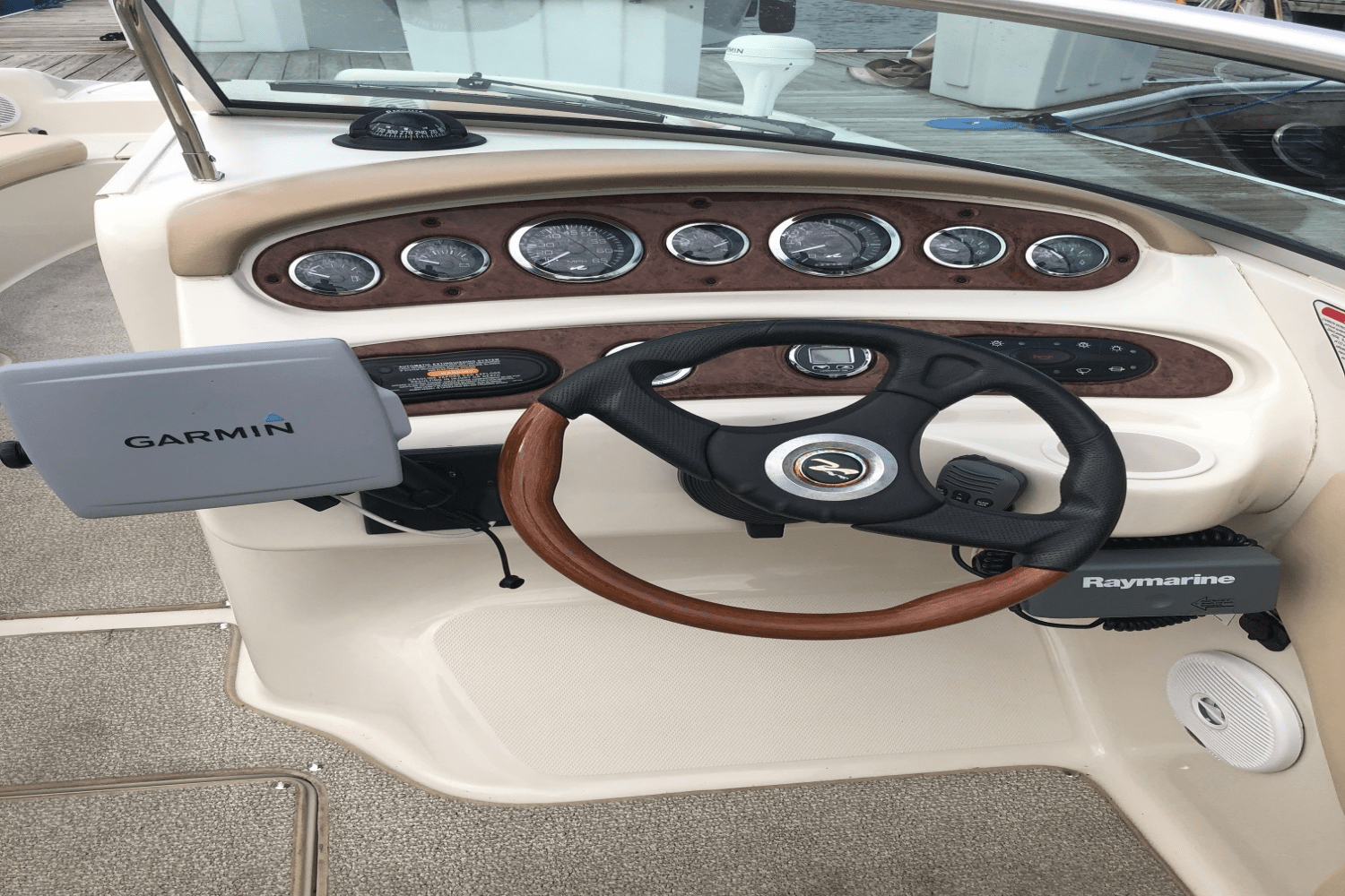 2001 Sea Ray 240 SD Image Thumbnail #9