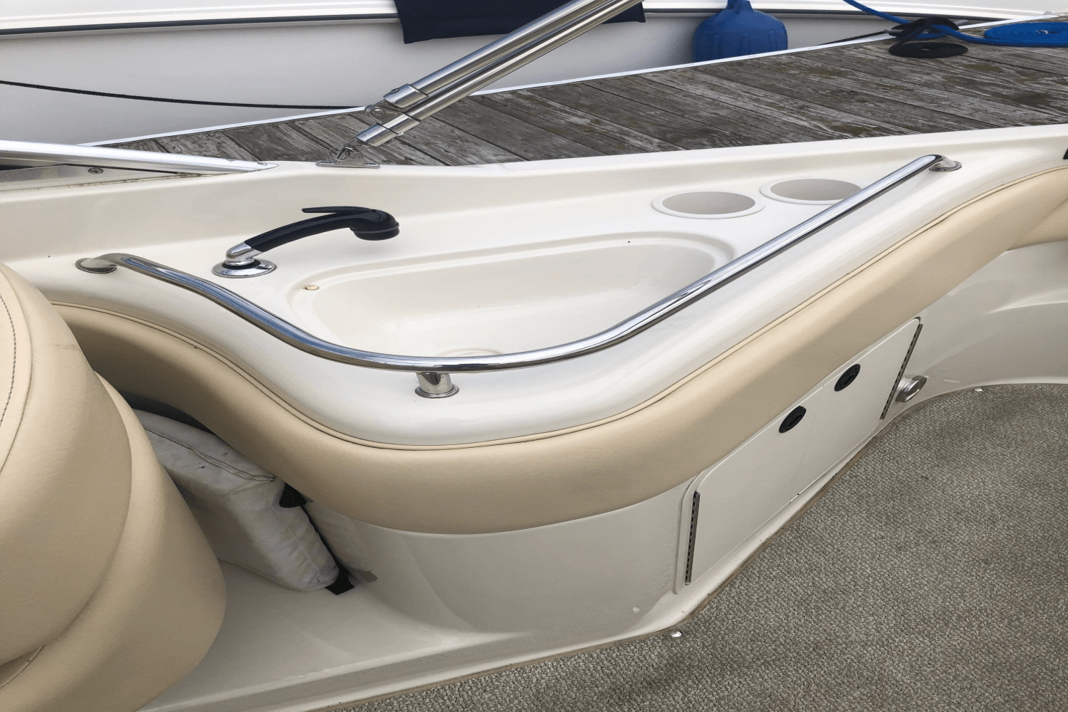 2001 Sea Ray 240 SD Image Thumbnail #5