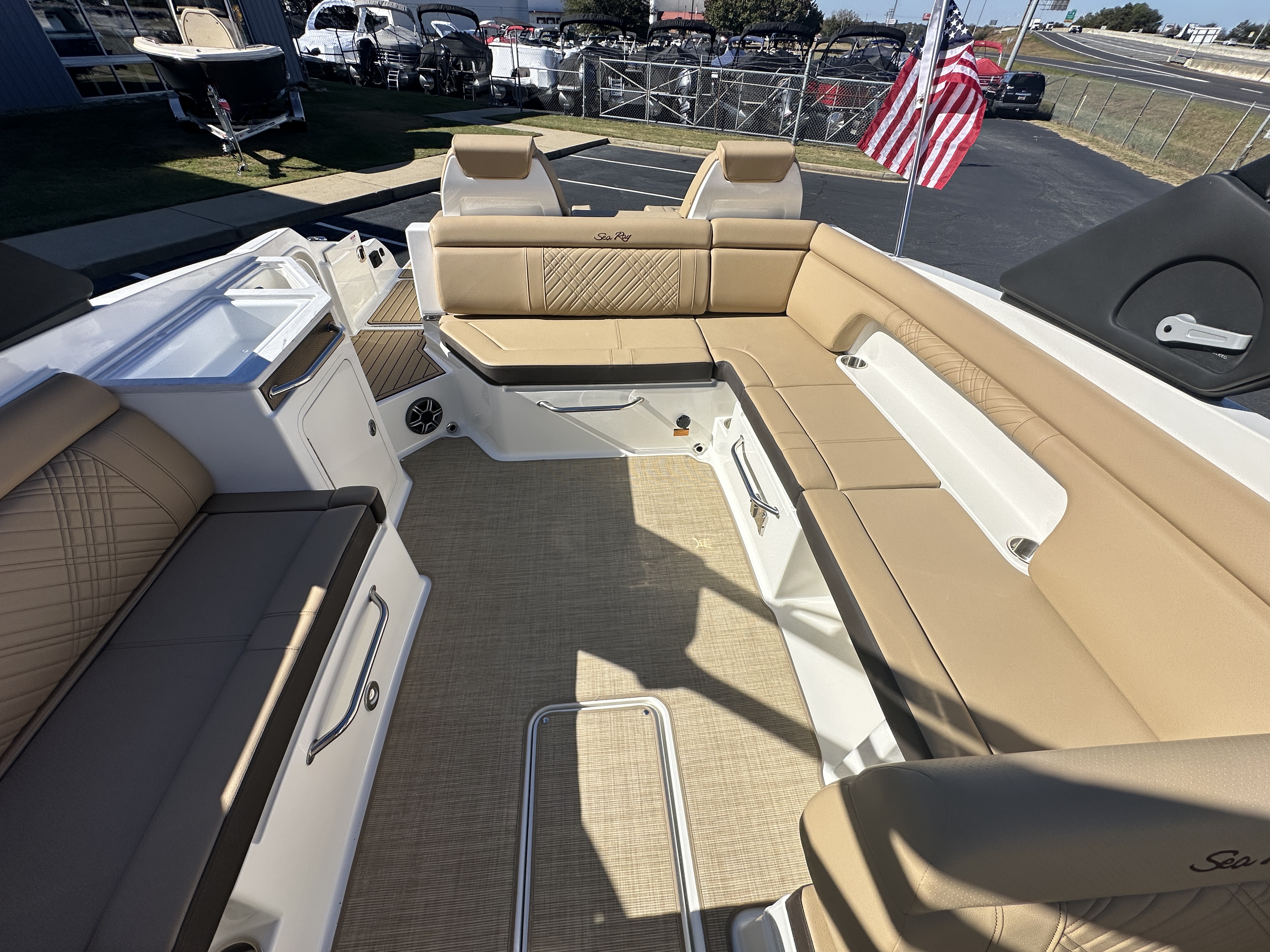 2026 Sea Ray SDX 290 Image Thumbnail #10