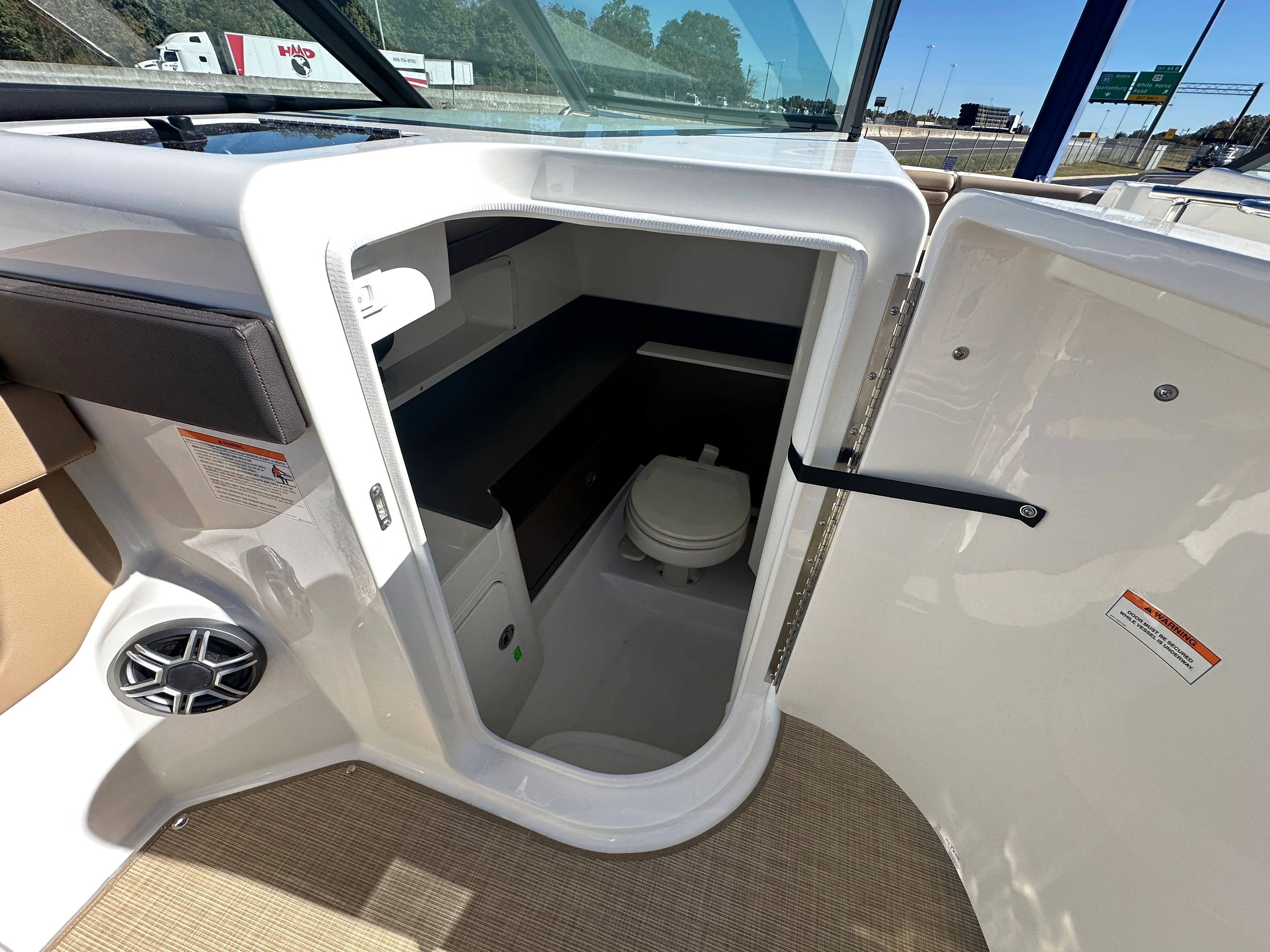 2026 Sea Ray SDX 290 Image Thumbnail #23