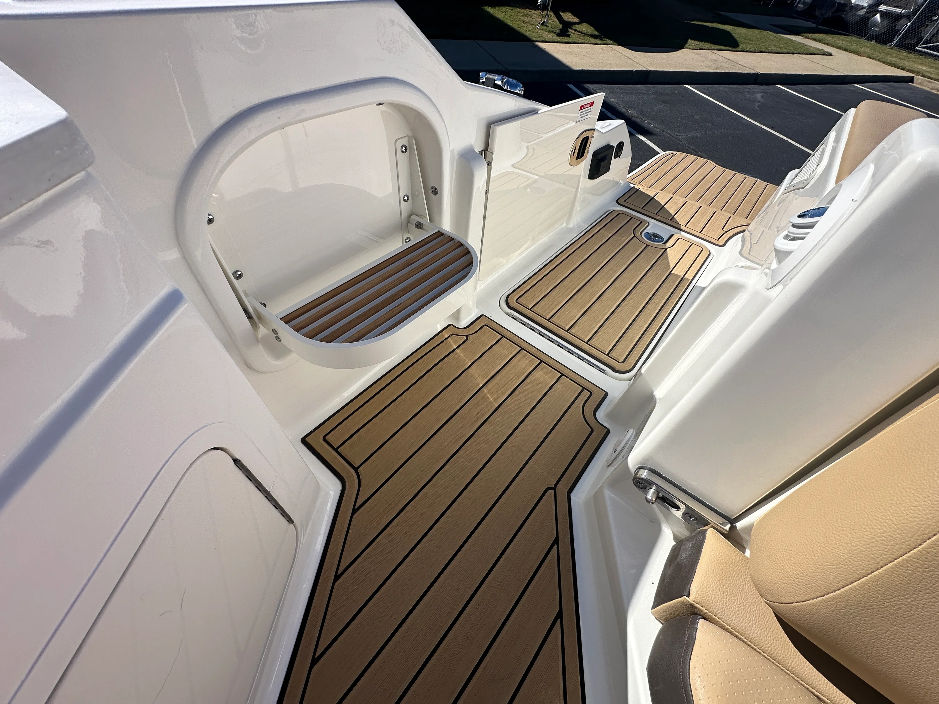 2026 Sea Ray SDX 290 Image Thumbnail #32