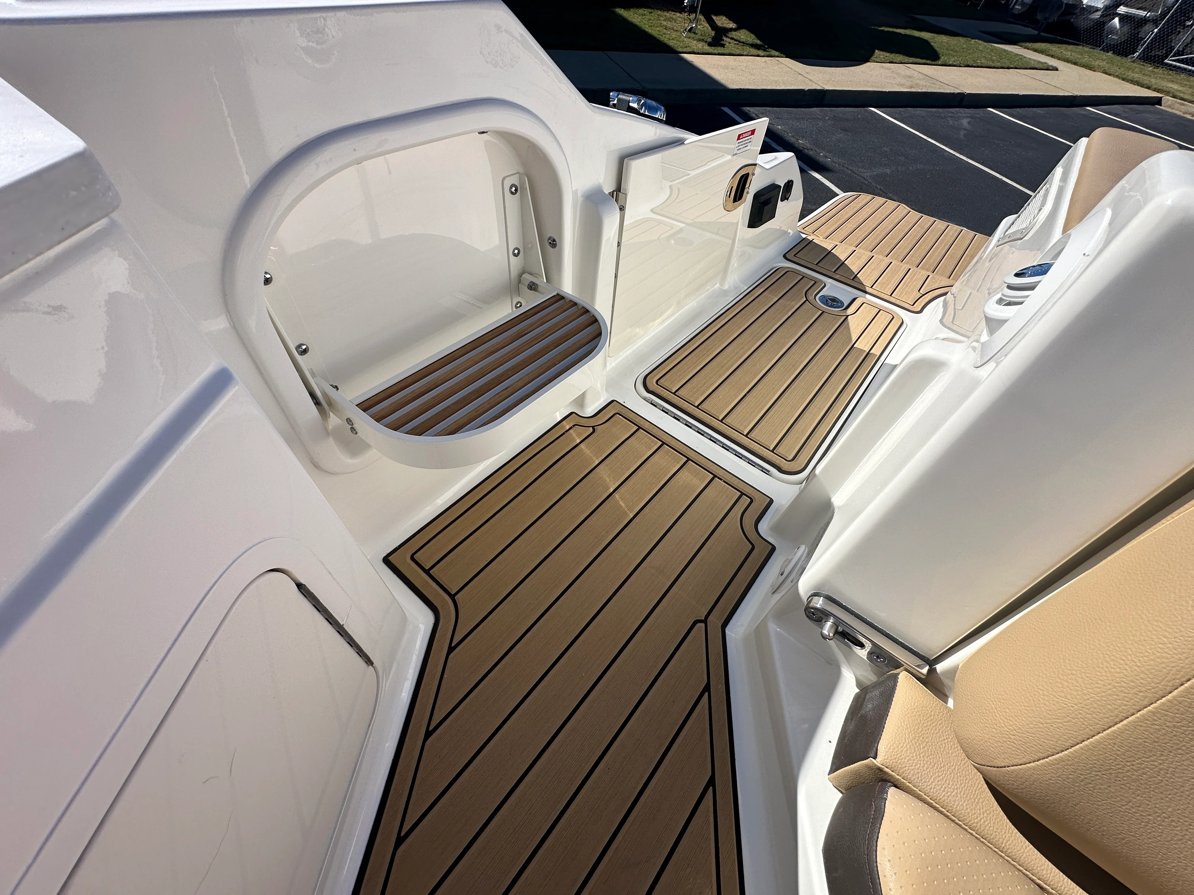 2026 Sea Ray SDX 290 Image Thumbnail #32