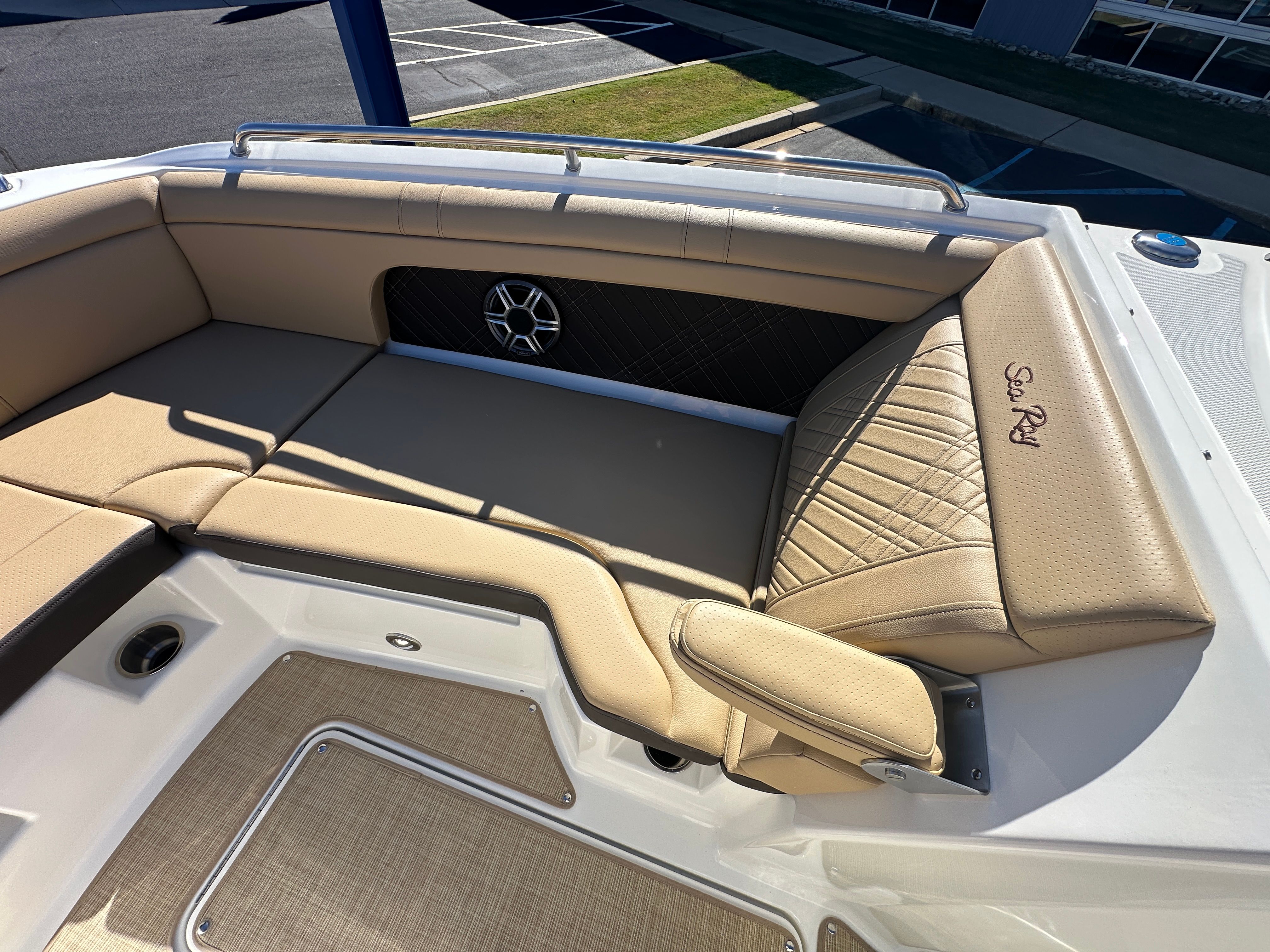 2026 Sea Ray SDX 290 Image Thumbnail #26