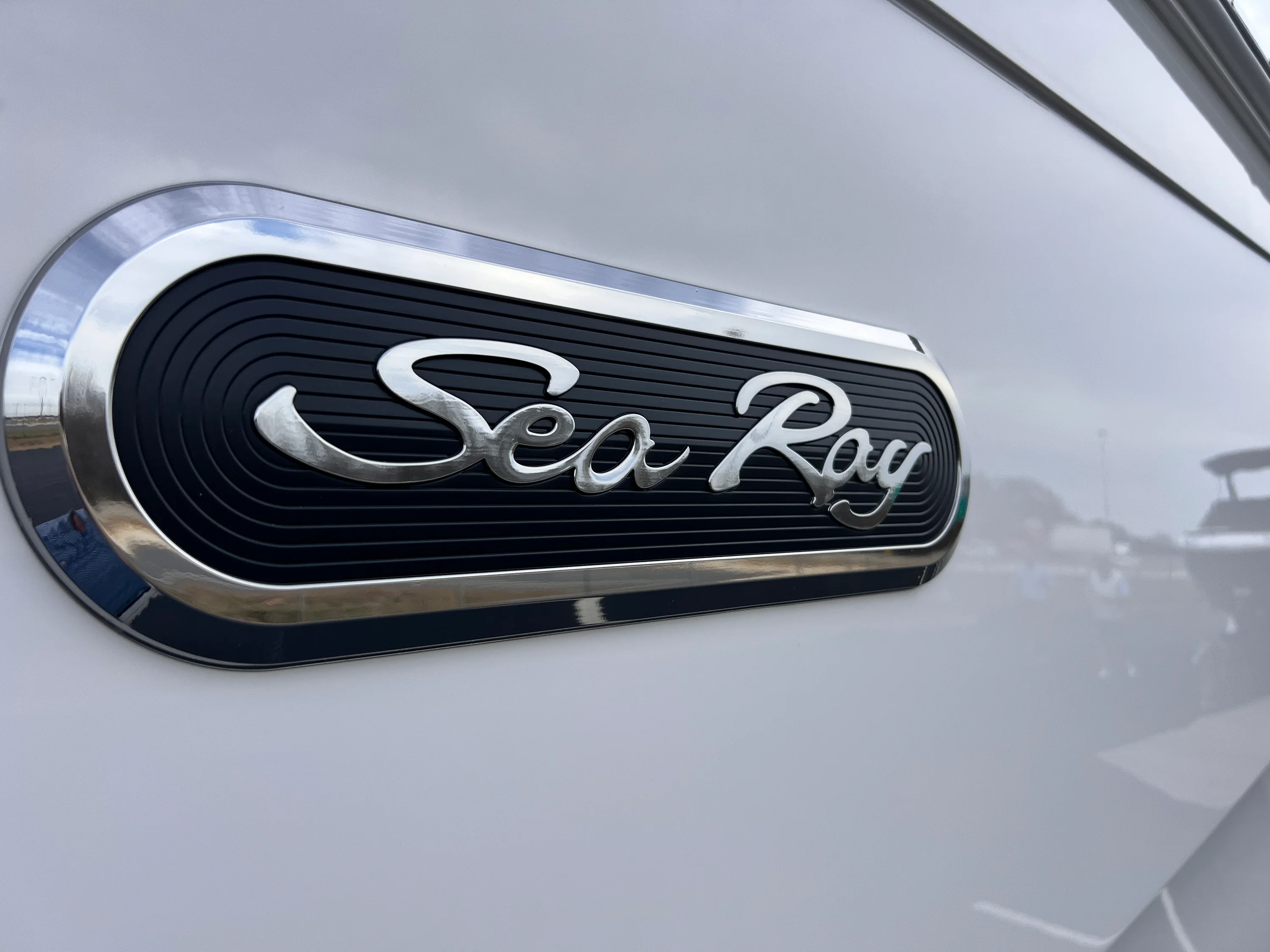 2026 Sea Ray Sundancer 320 Image Thumbnail #4