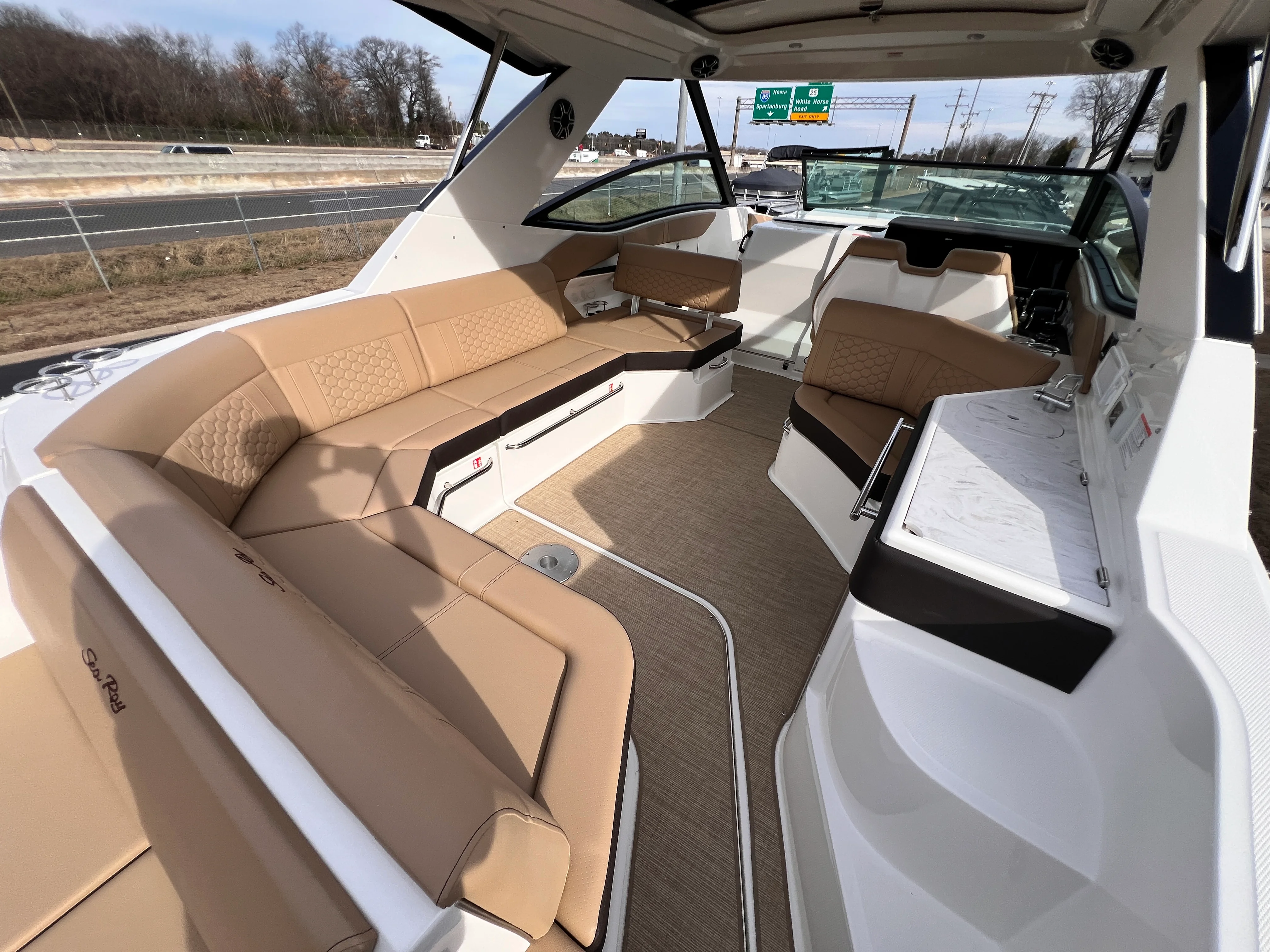 2026 Sea Ray Sundancer 320 Image Thumbnail #15