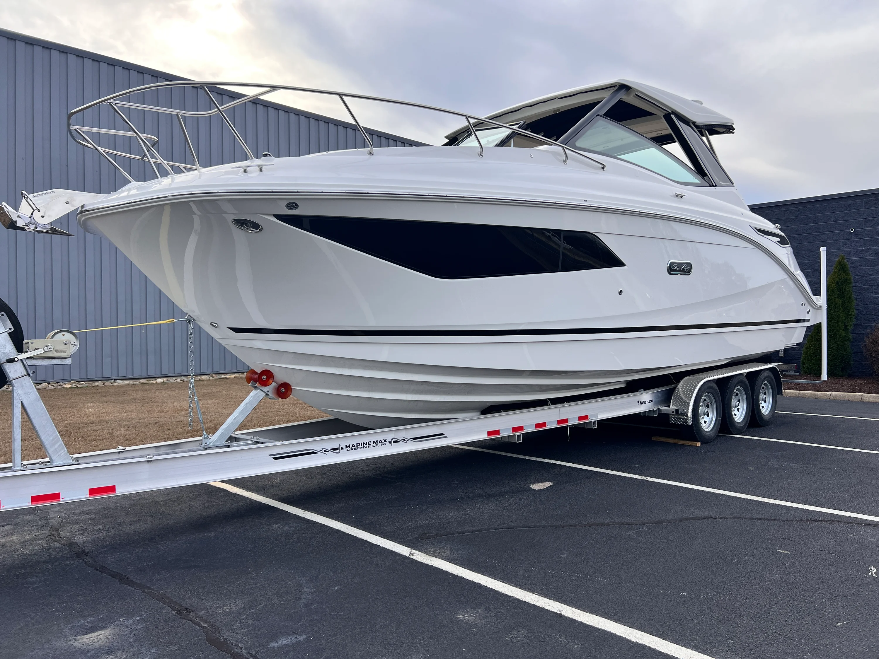 2026 Sea Ray Sundancer 320 Image Thumbnail #3