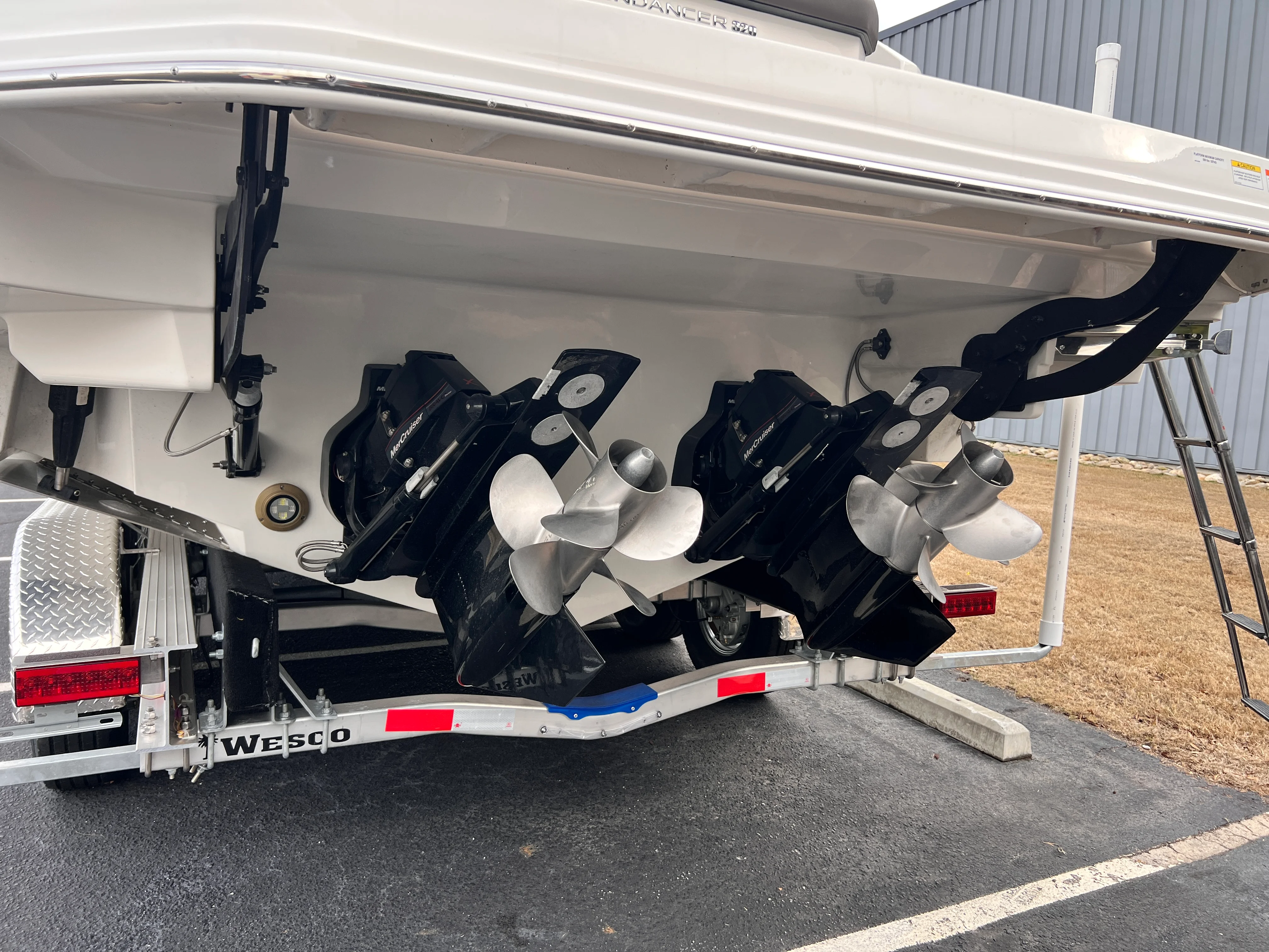 2026 Sea Ray Sundancer 320 Image Thumbnail #7